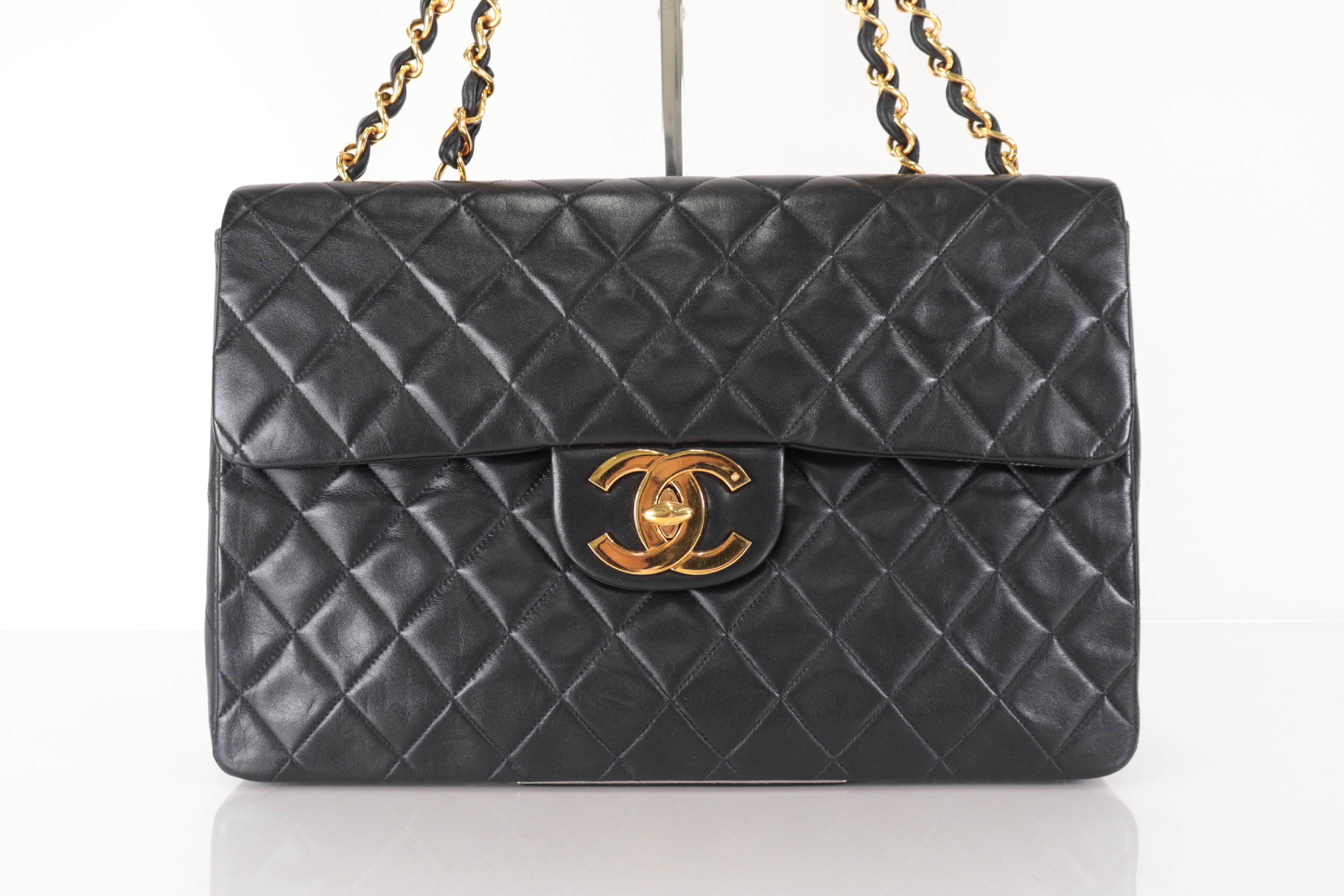 Large Mat Lamb Chain Shoulder Bag (Series 2) — view 2