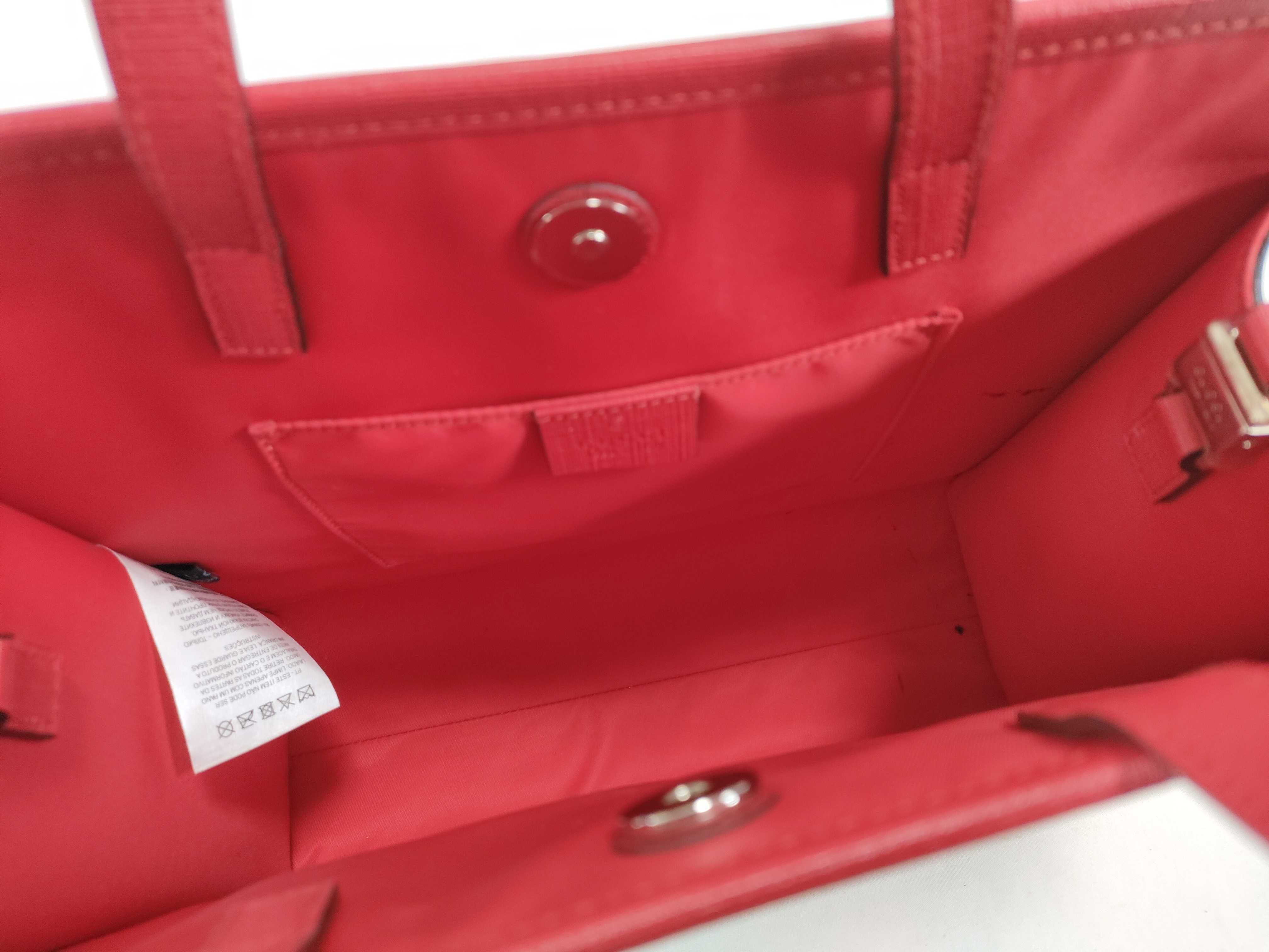 GG Gucci Higuchi Yuko Tote Bag GG Supreme 2-Way Bag Red 612992 Tote Bag — view 10