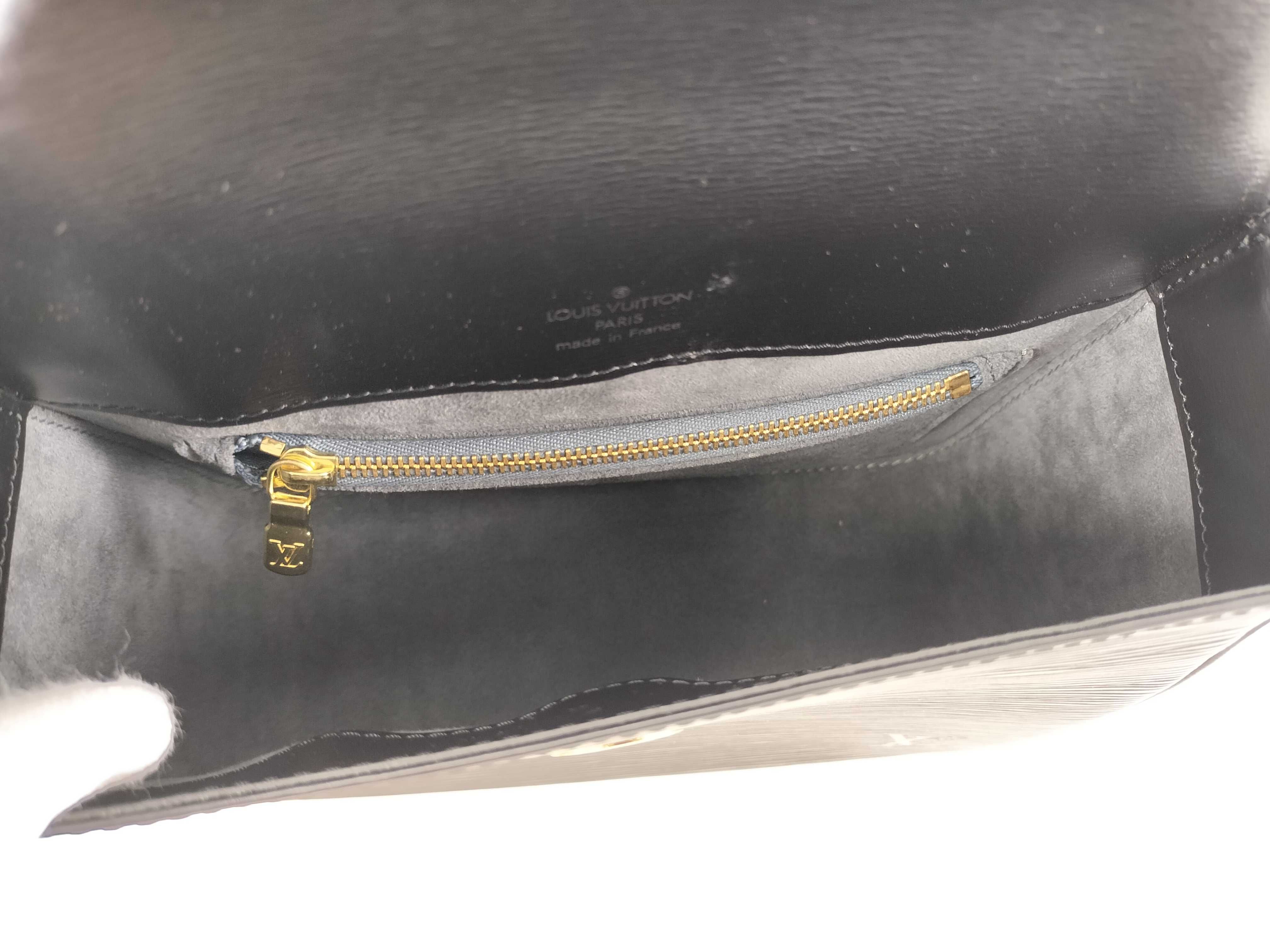 Epi M52207 Bussy Shoulder Bag (Noir) — view 11