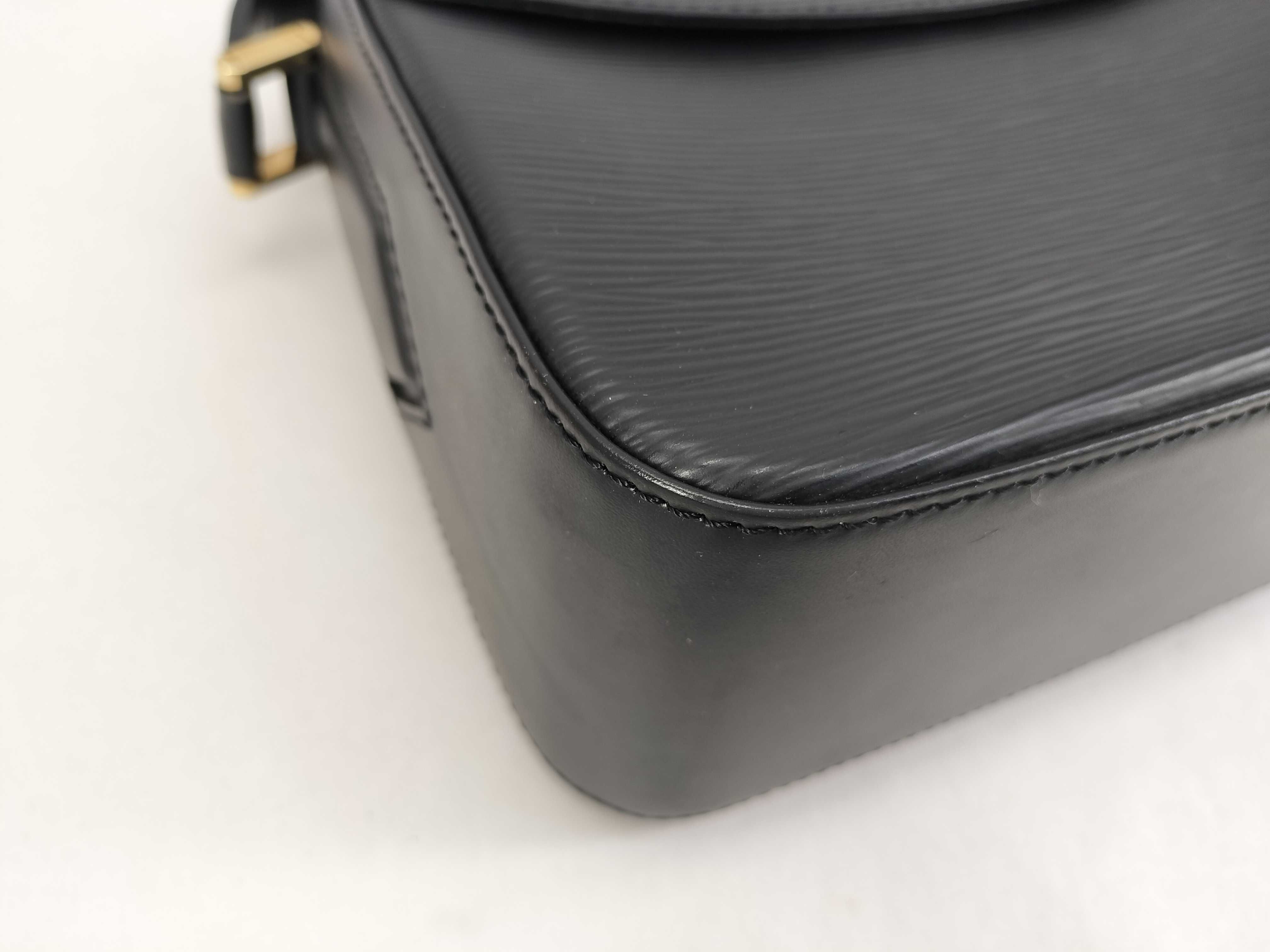 Epi M52207 Bussy Shoulder Bag (Noir) — view 7