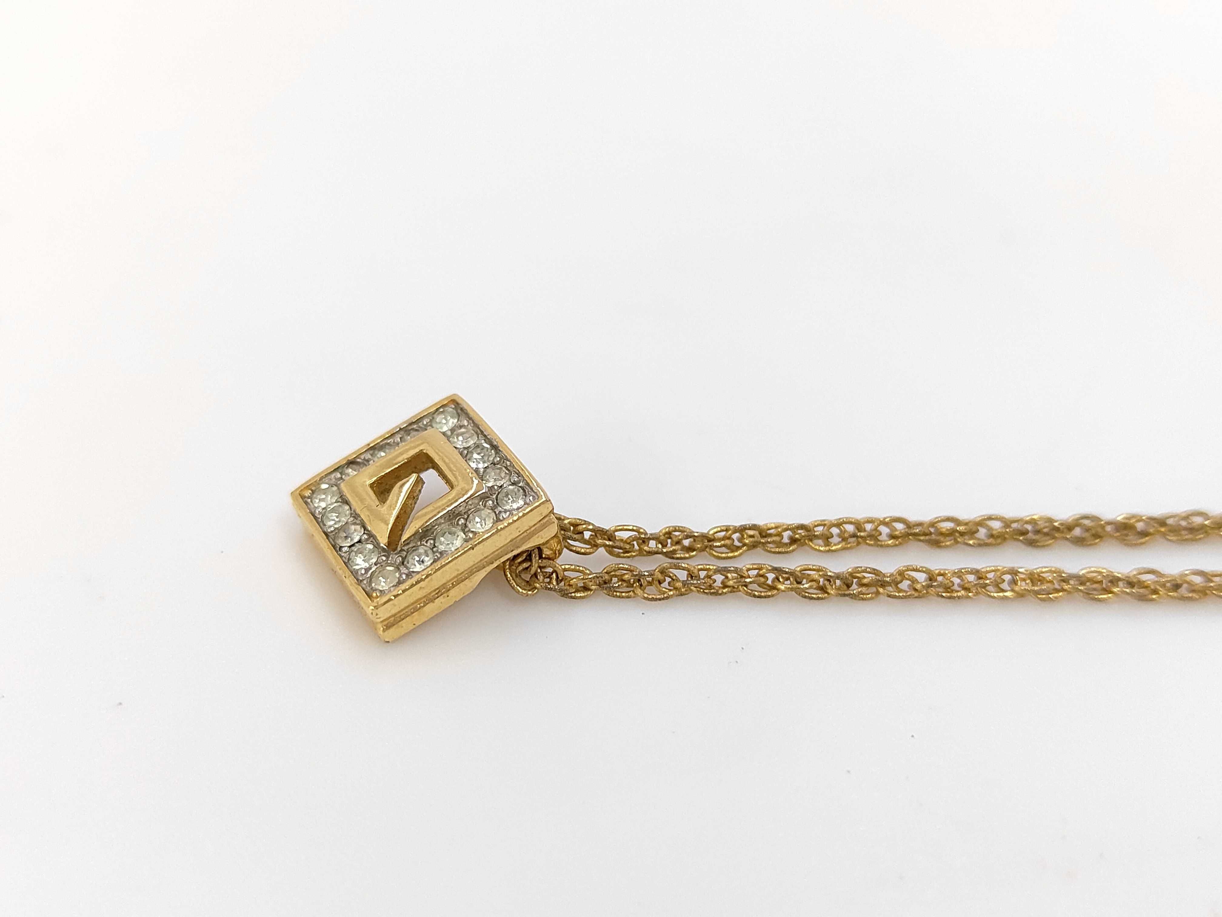 Necklace — view 2