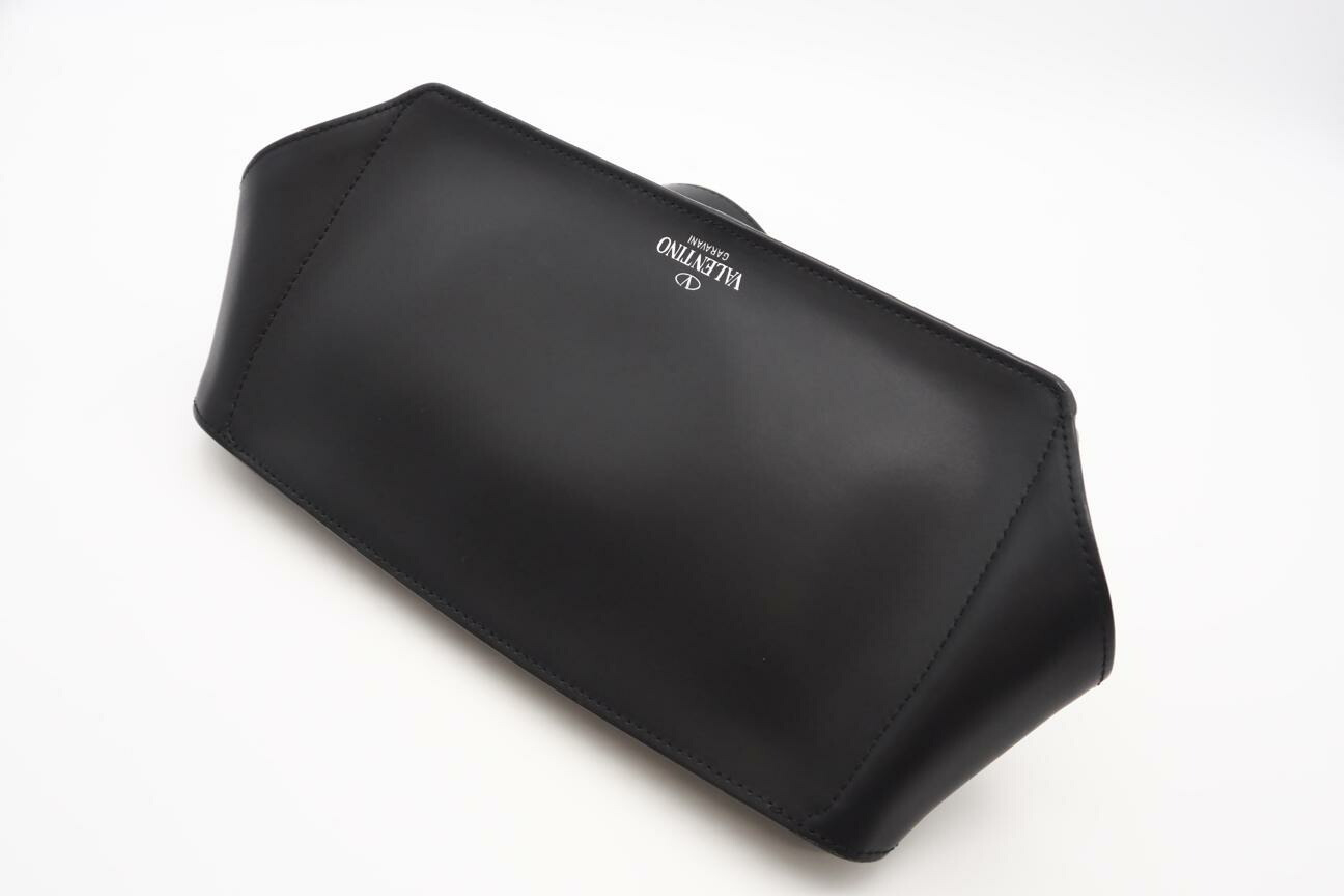 VY2B0A10WJW VLTN Logo Leather Belt Bag Black Waist Bag — view 3
