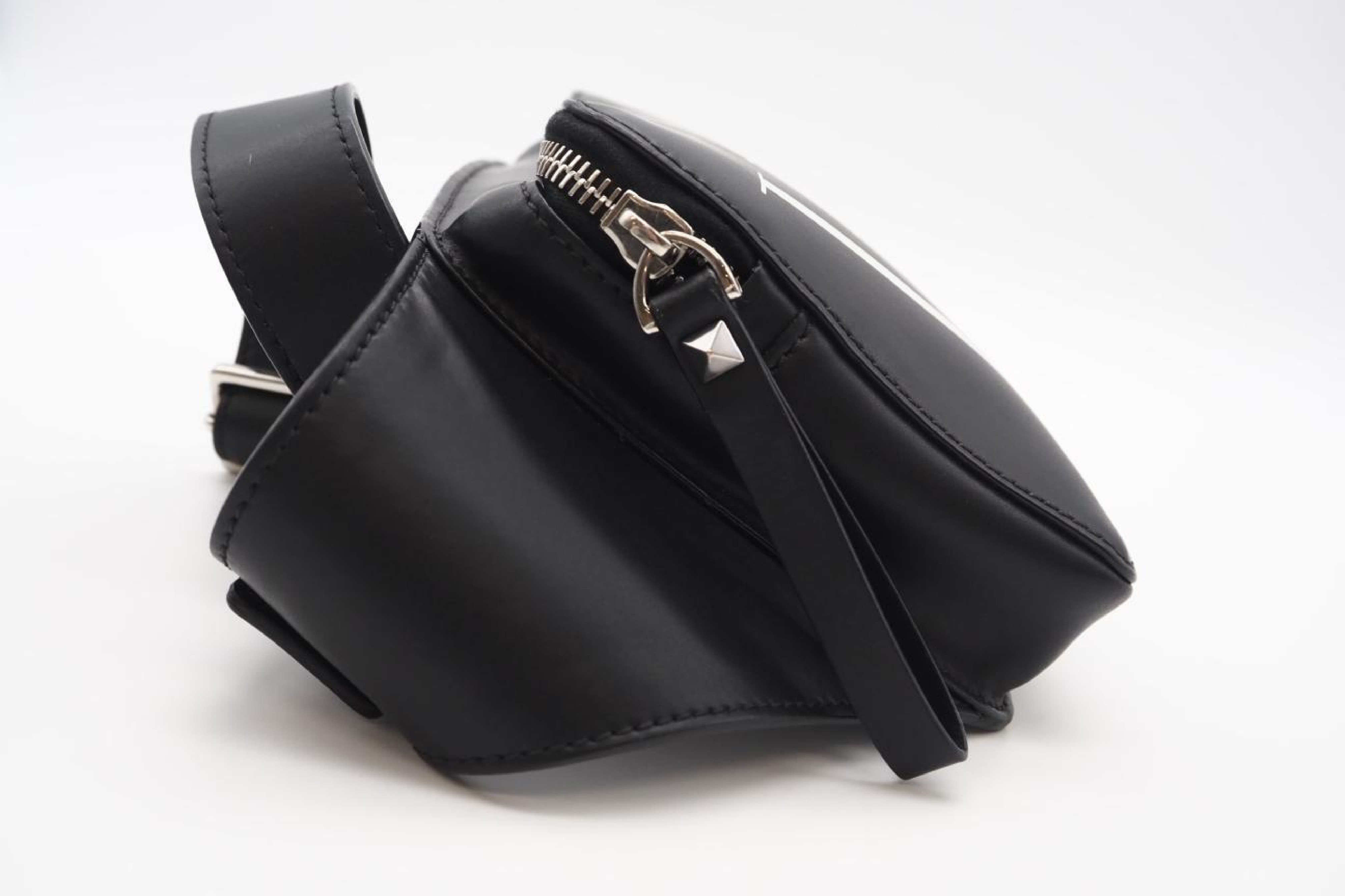 VY2B0A10WJW VLTN Logo Leather Belt Bag Black Waist Bag — view 7