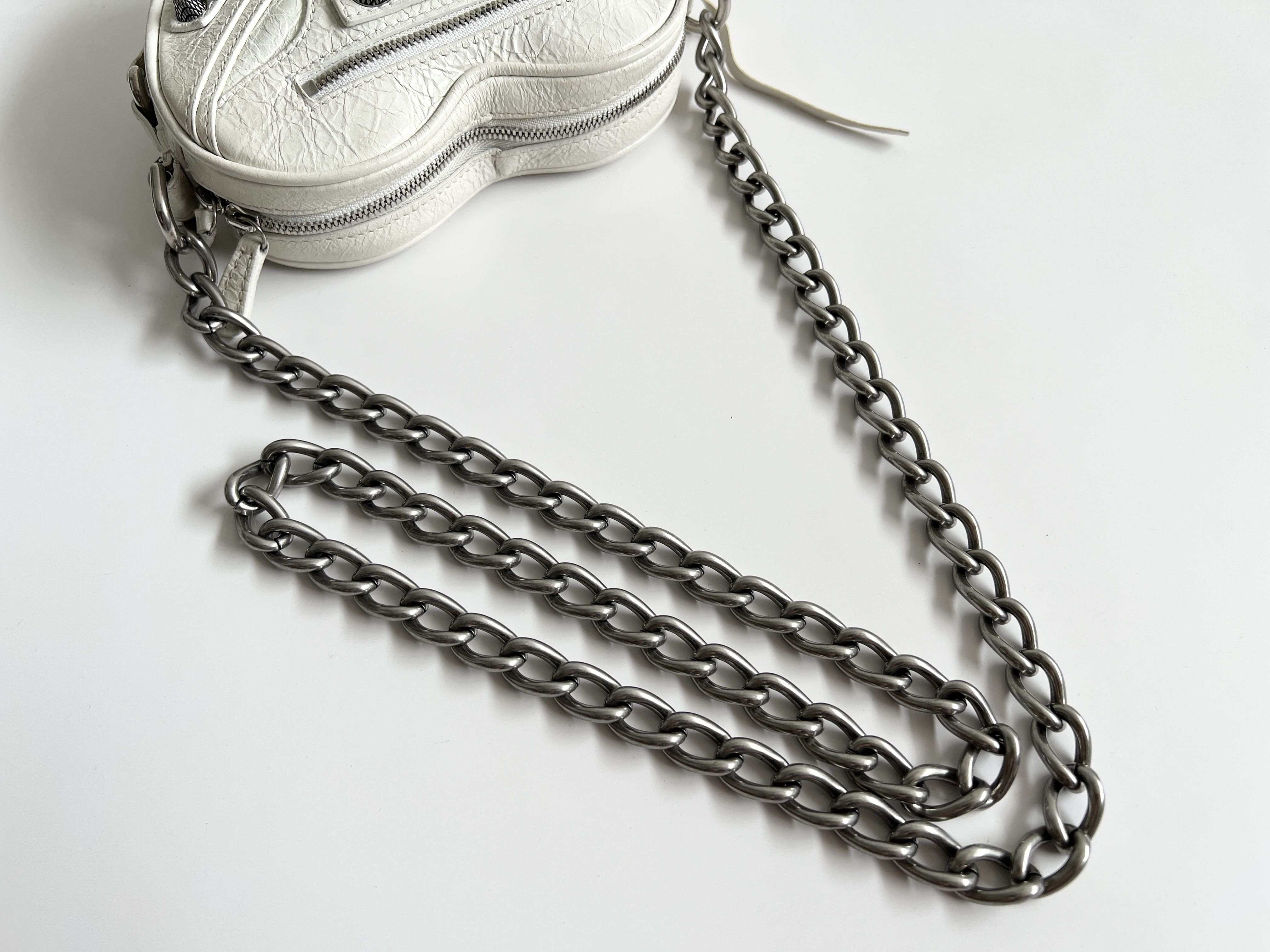 Lucagol Heart Leather Chain Shoulder Bag — view 4