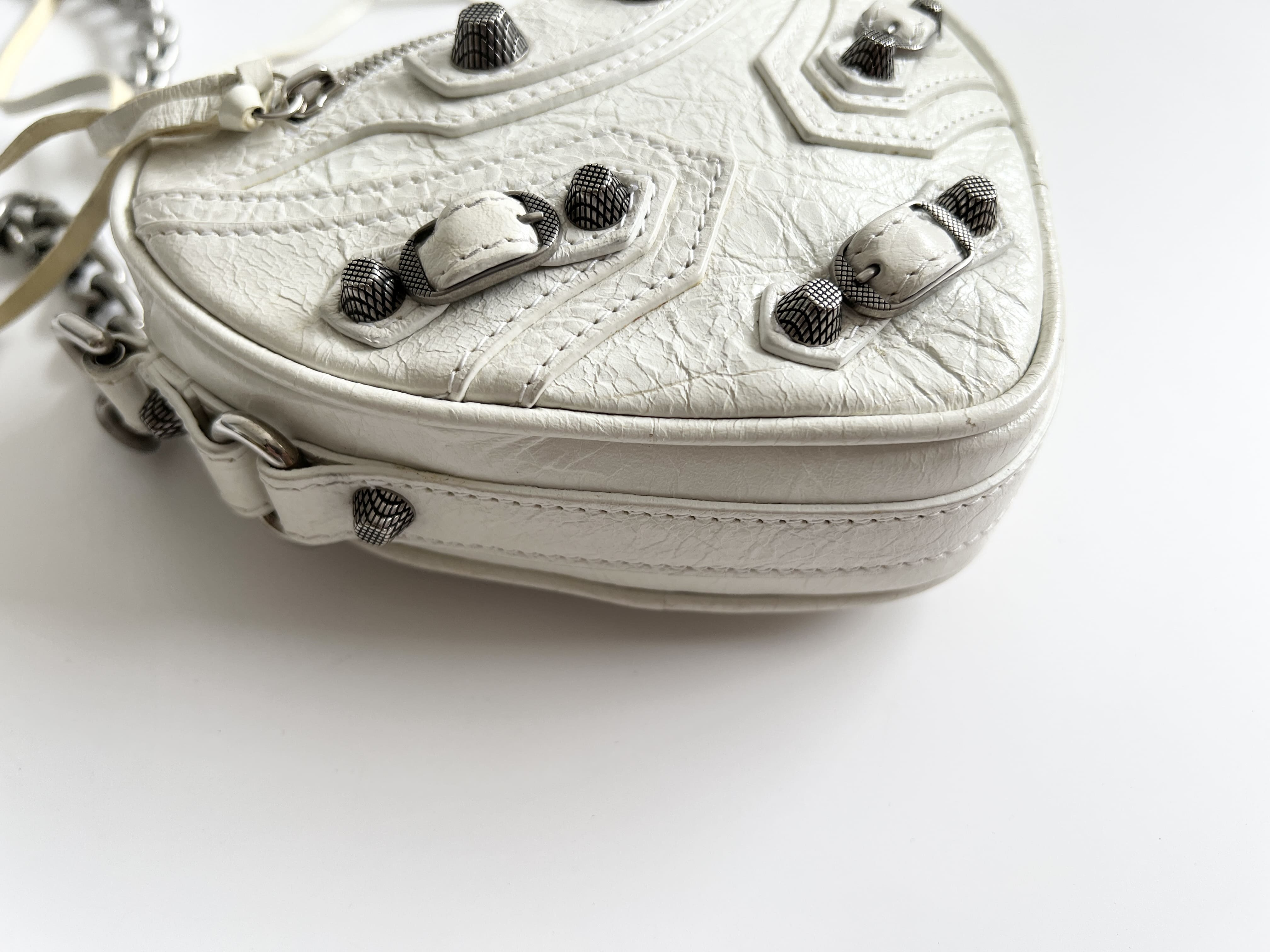 Lucagol Heart Leather Chain Shoulder Bag — view 8