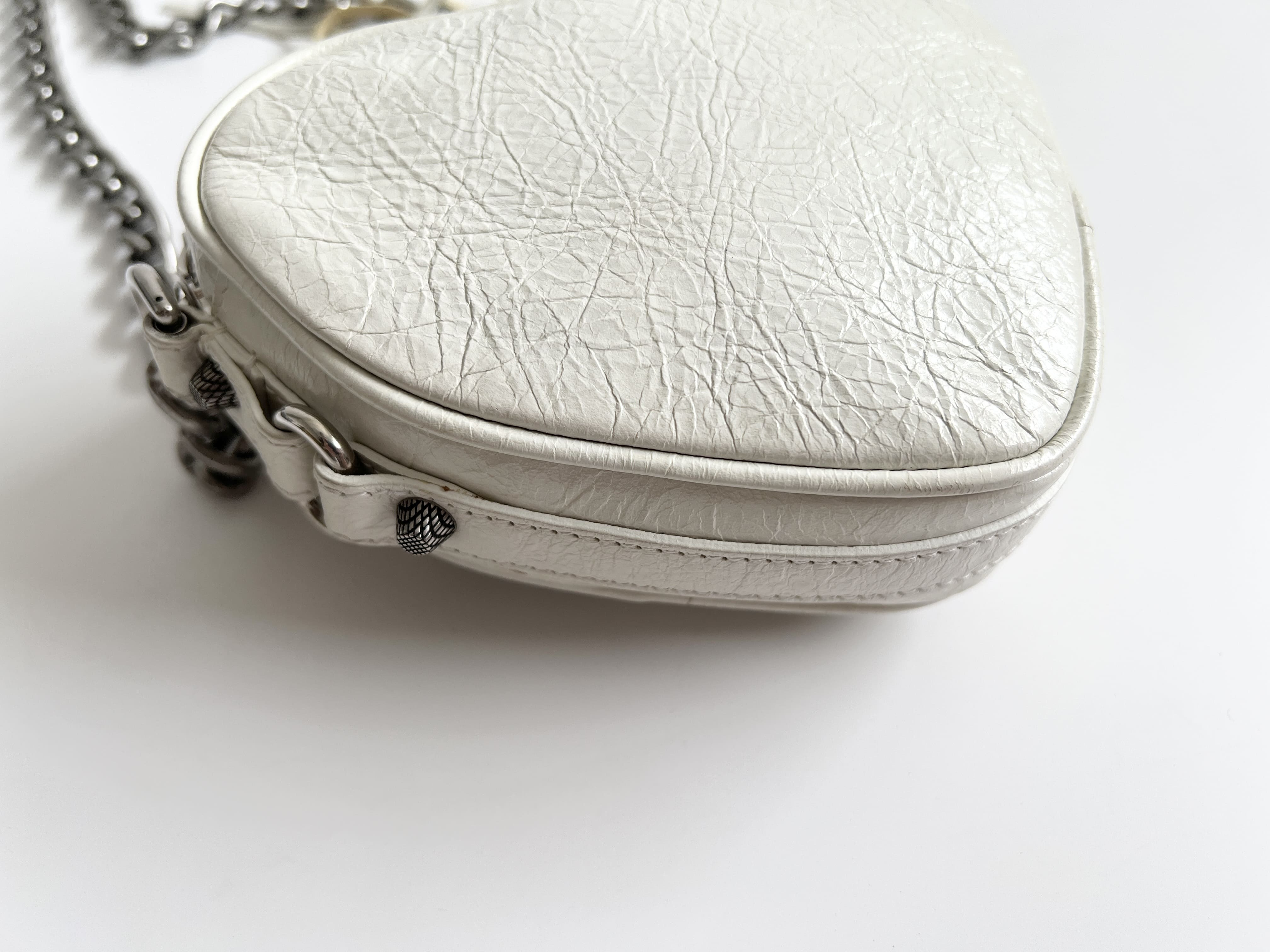 Lucagol Heart Leather Chain Shoulder Bag — view 10