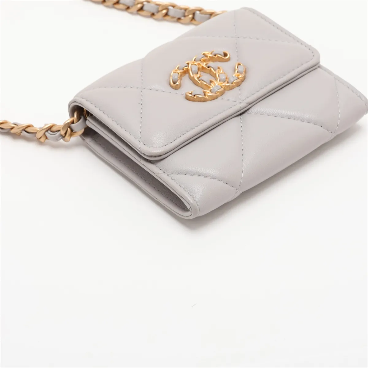 Matelassé Lambskin Chain Shoulder Bag, Gray with Gold and Silver Hardware, Item Number 31419975 (Serial Number in the 31st range) — view 4