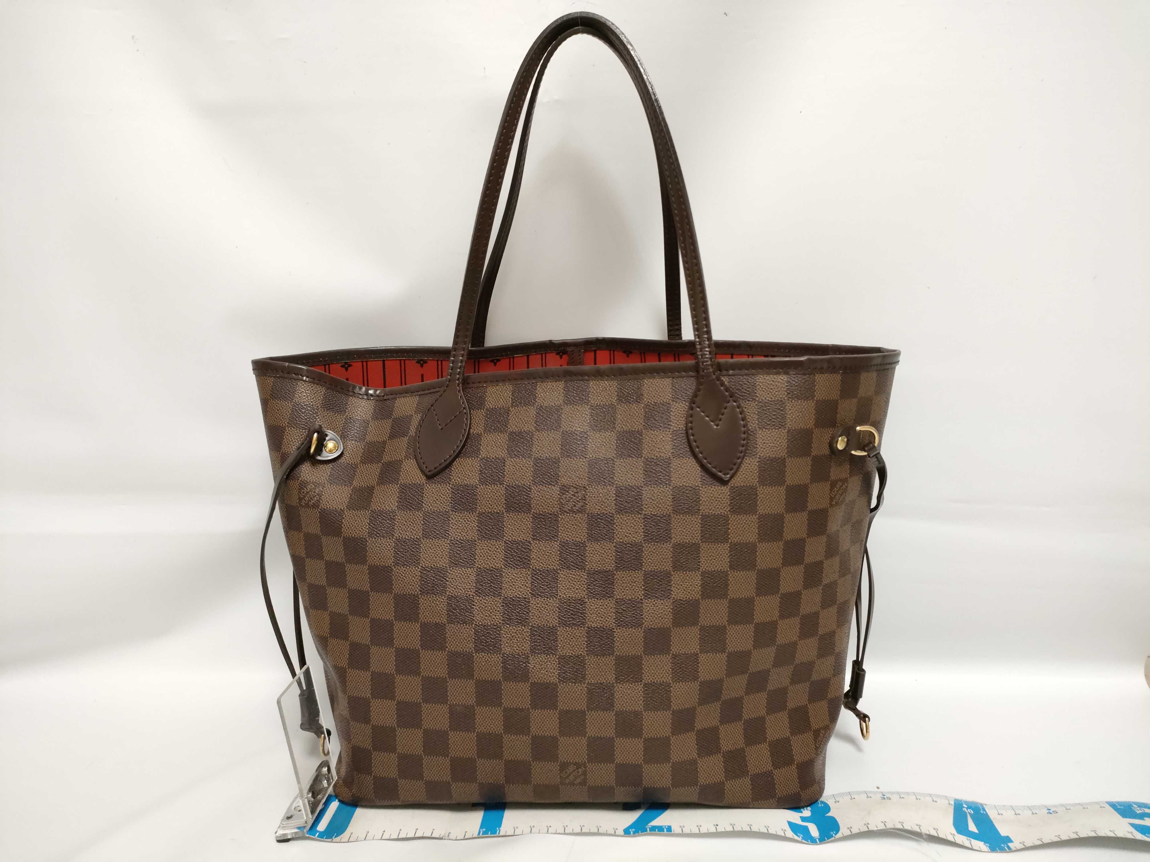 Damier Neverfull MM Shoulder Tote Bag (Damier Leather) — view 2