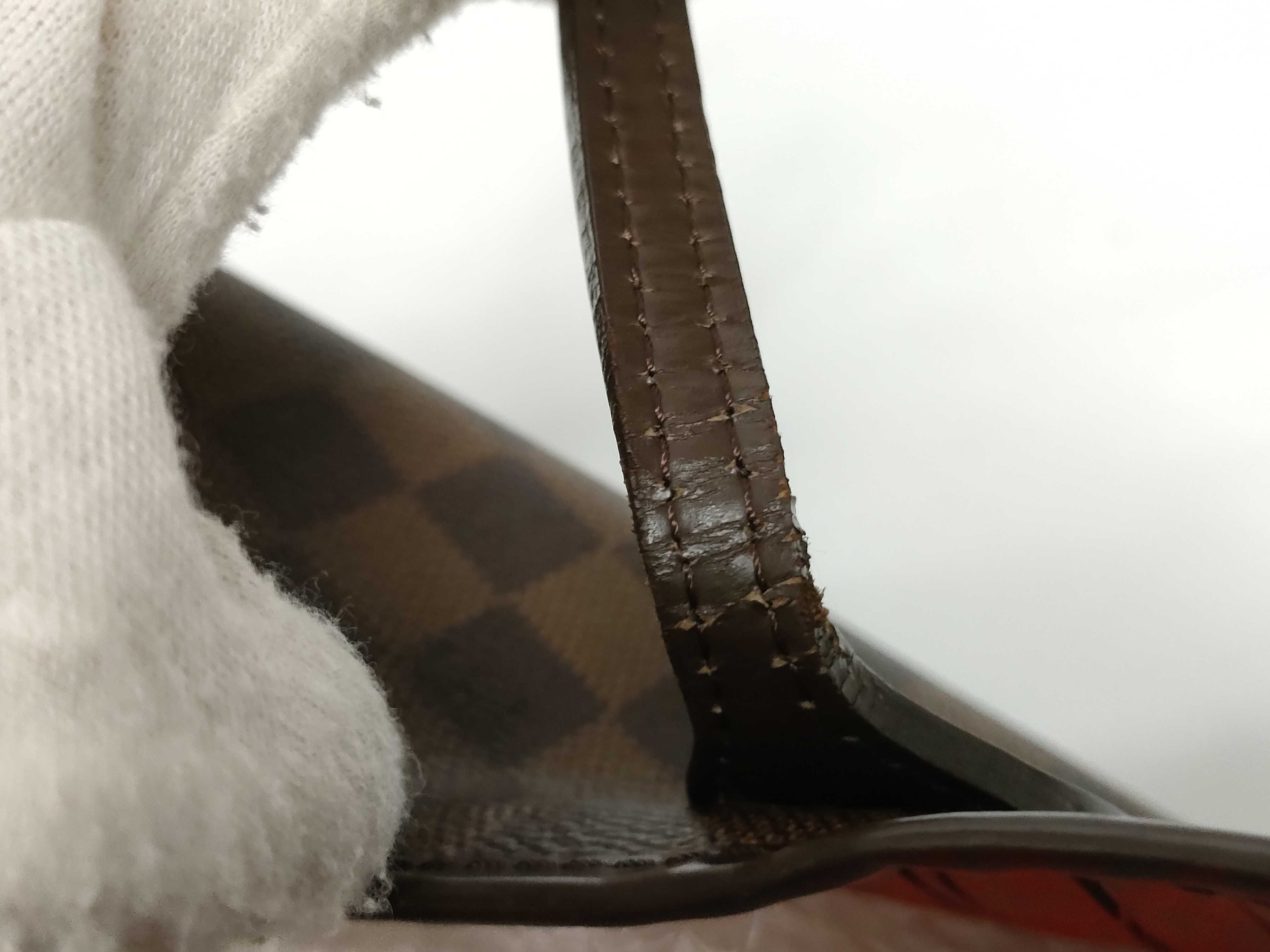 Damier Neverfull MM Shoulder Tote Bag (Damier Leather) — view 7