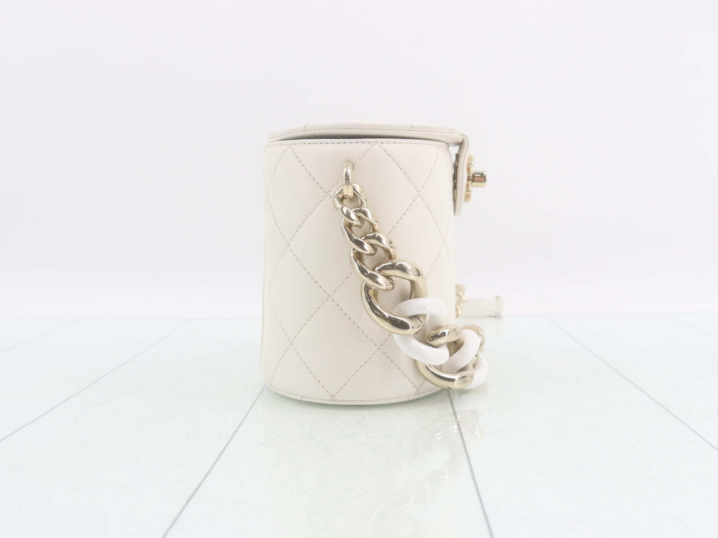 Vanity Shoulder Bag — view 4