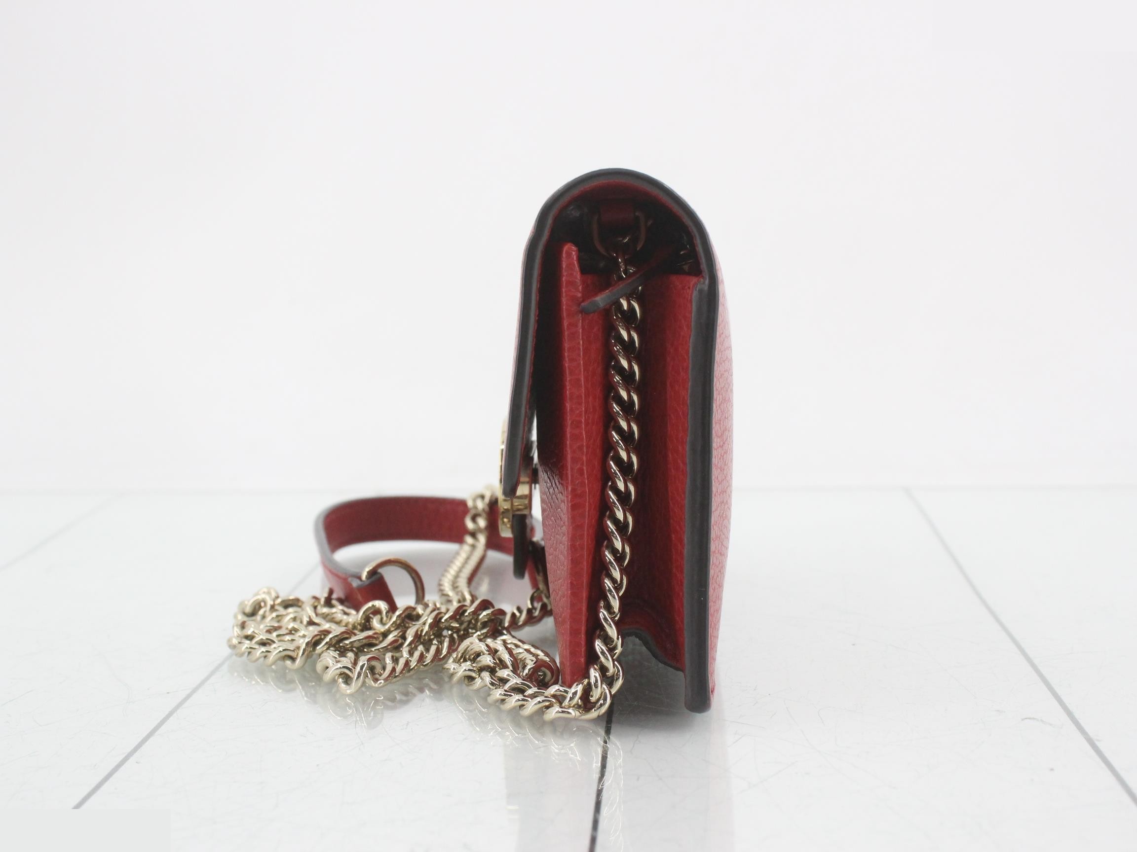 Interlocking G Leather Chain Wallet, Red — view 3