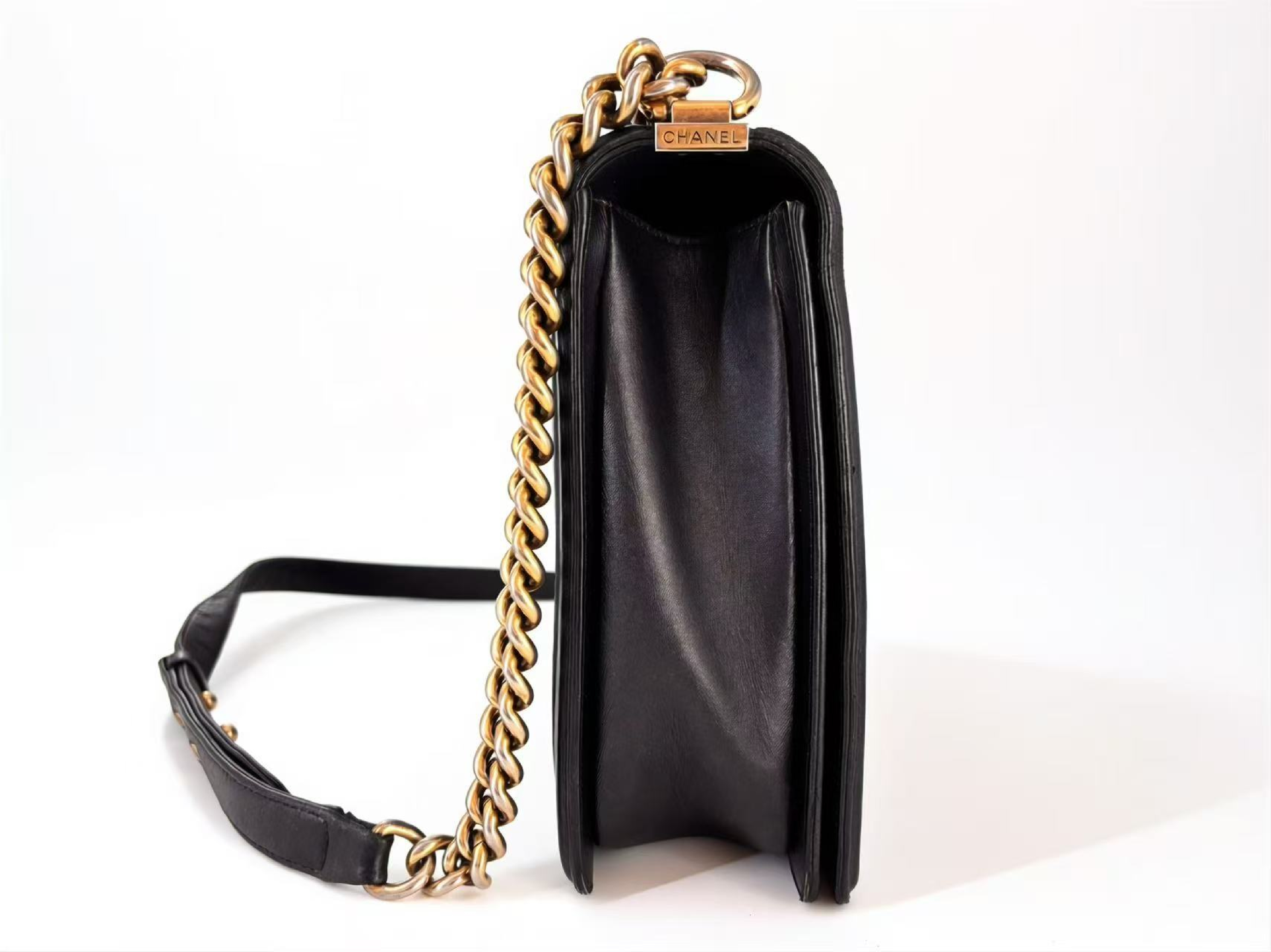 Boy Chanel Black Shoulder Bag — view 5