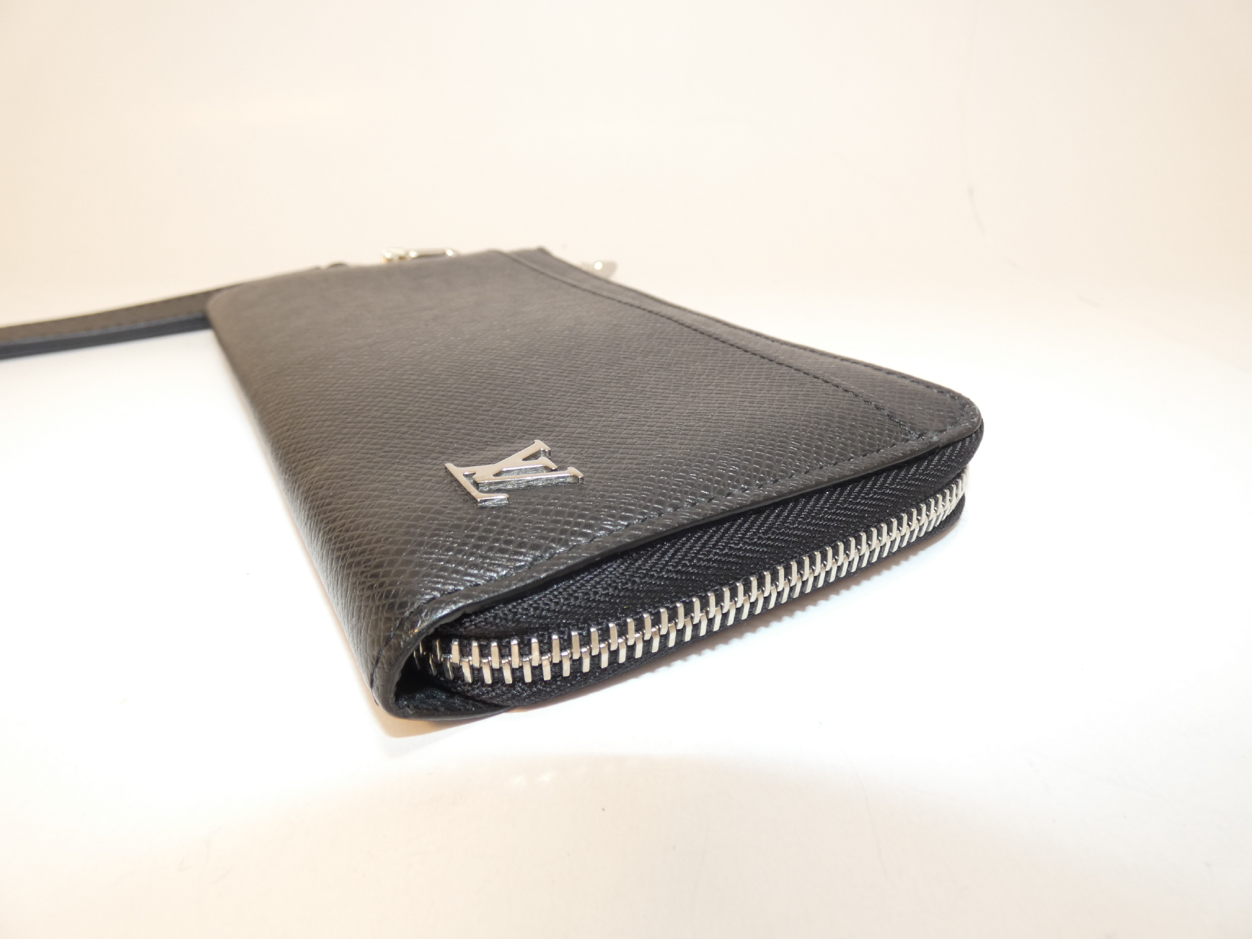 Dragonne Taiga Noir L-shaped zip long wallet — view 6