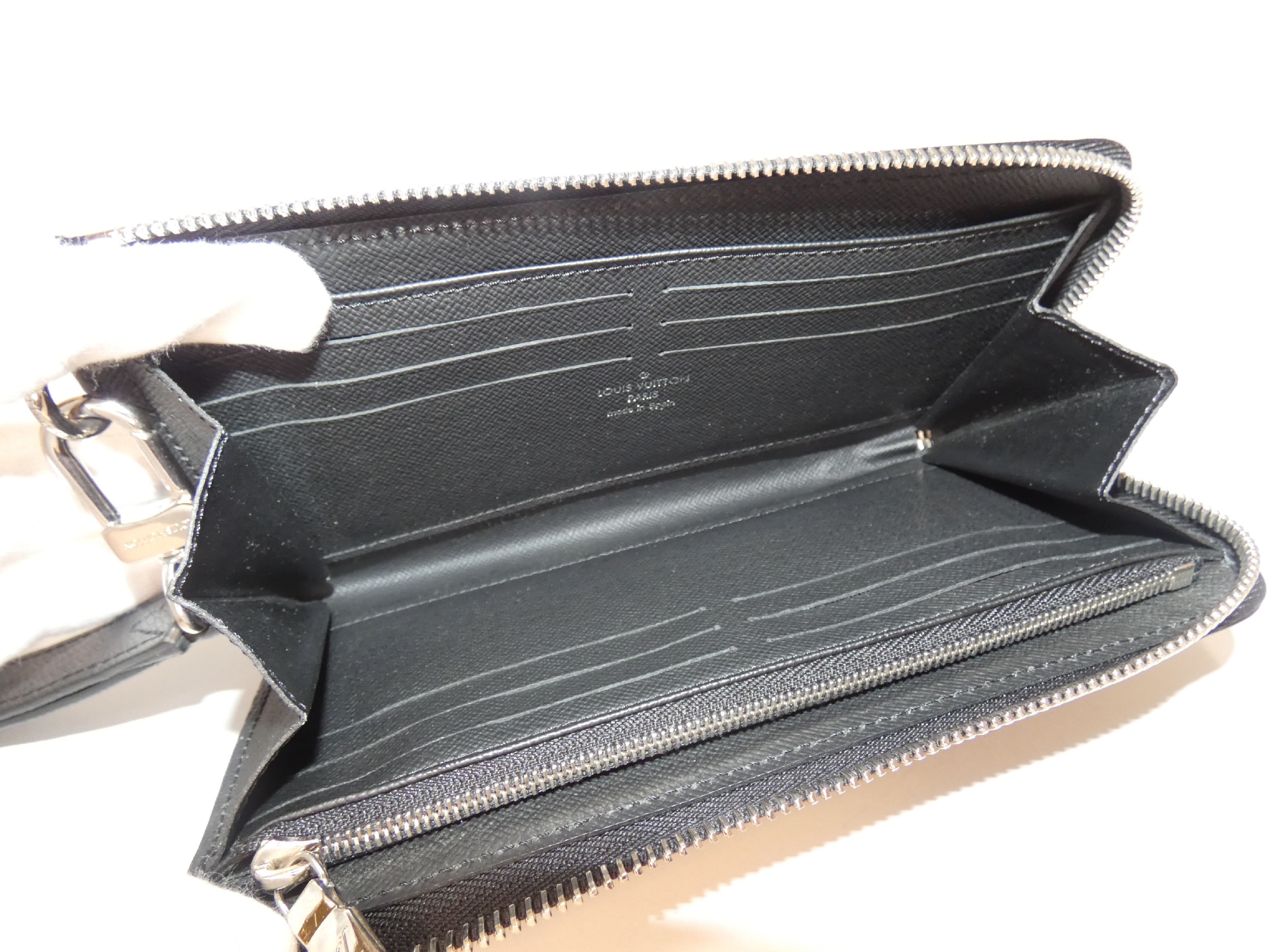 Dragonne Taiga Noir L-shaped zip long wallet — view 9
