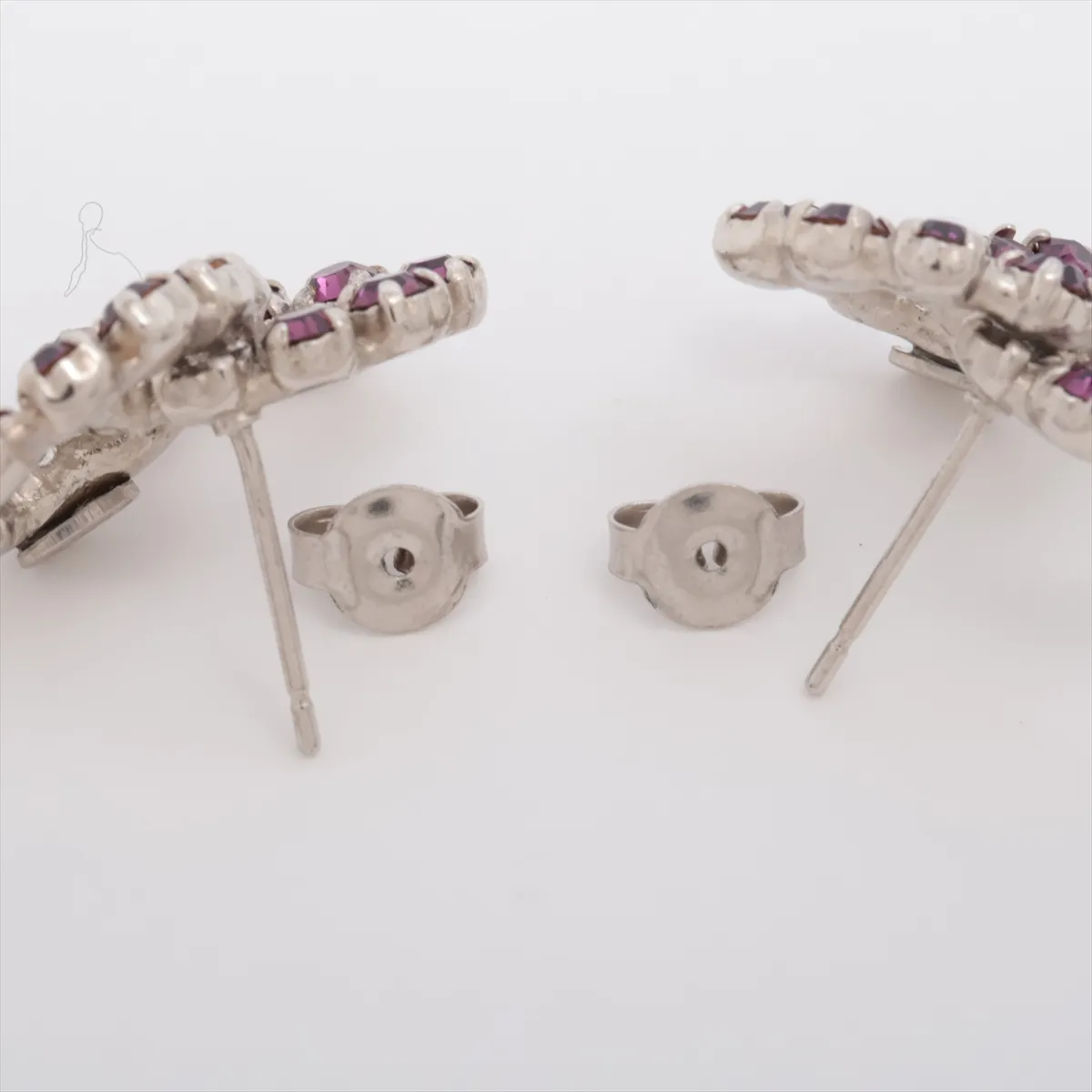 Coco Mark 00A Earrings (Pair) Metal x Rhinestone Silver x Pink — view 4
