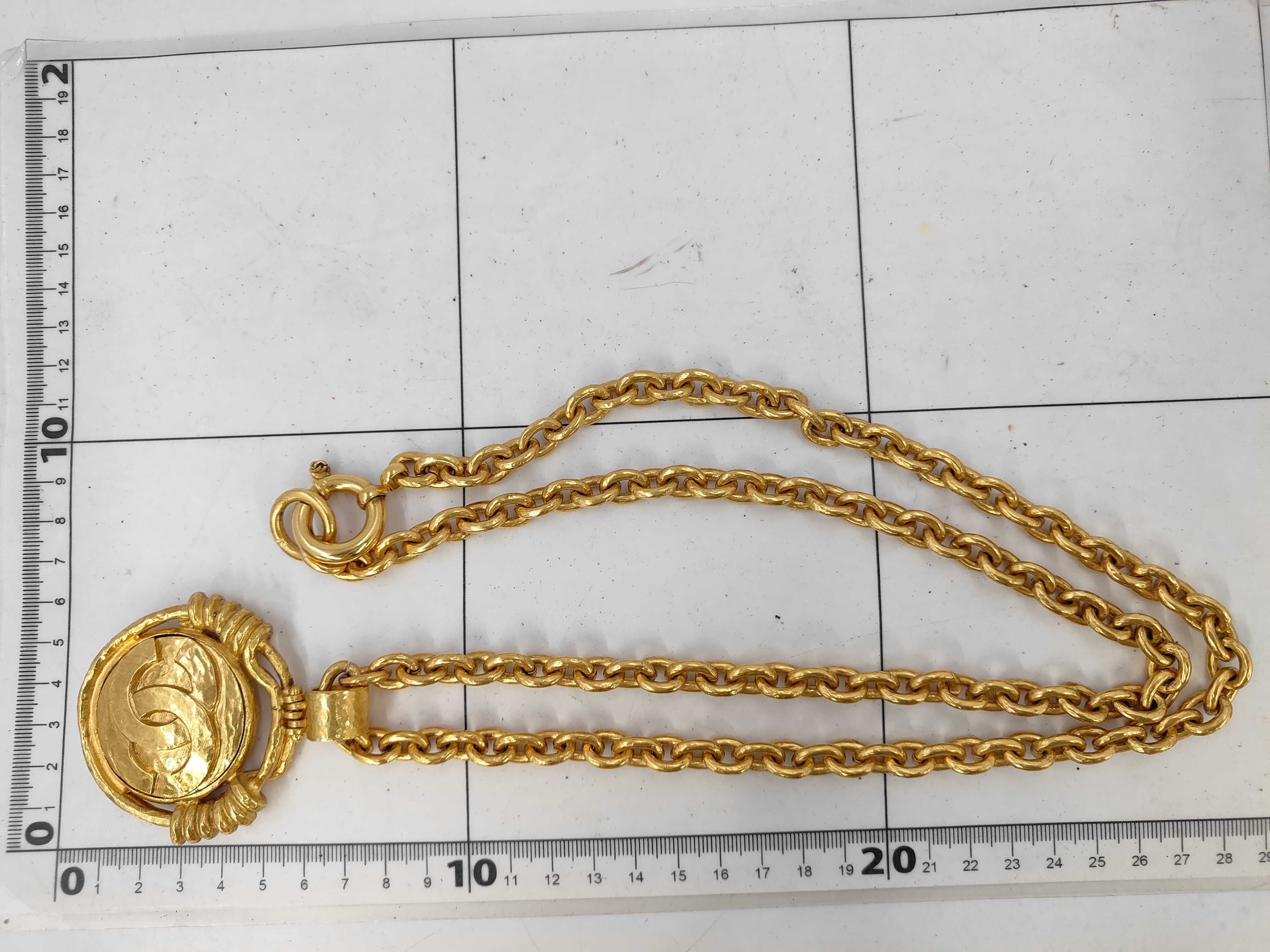 Coco Mark Chanel Round Coco Mirror Metal Gold Necklace — view 5