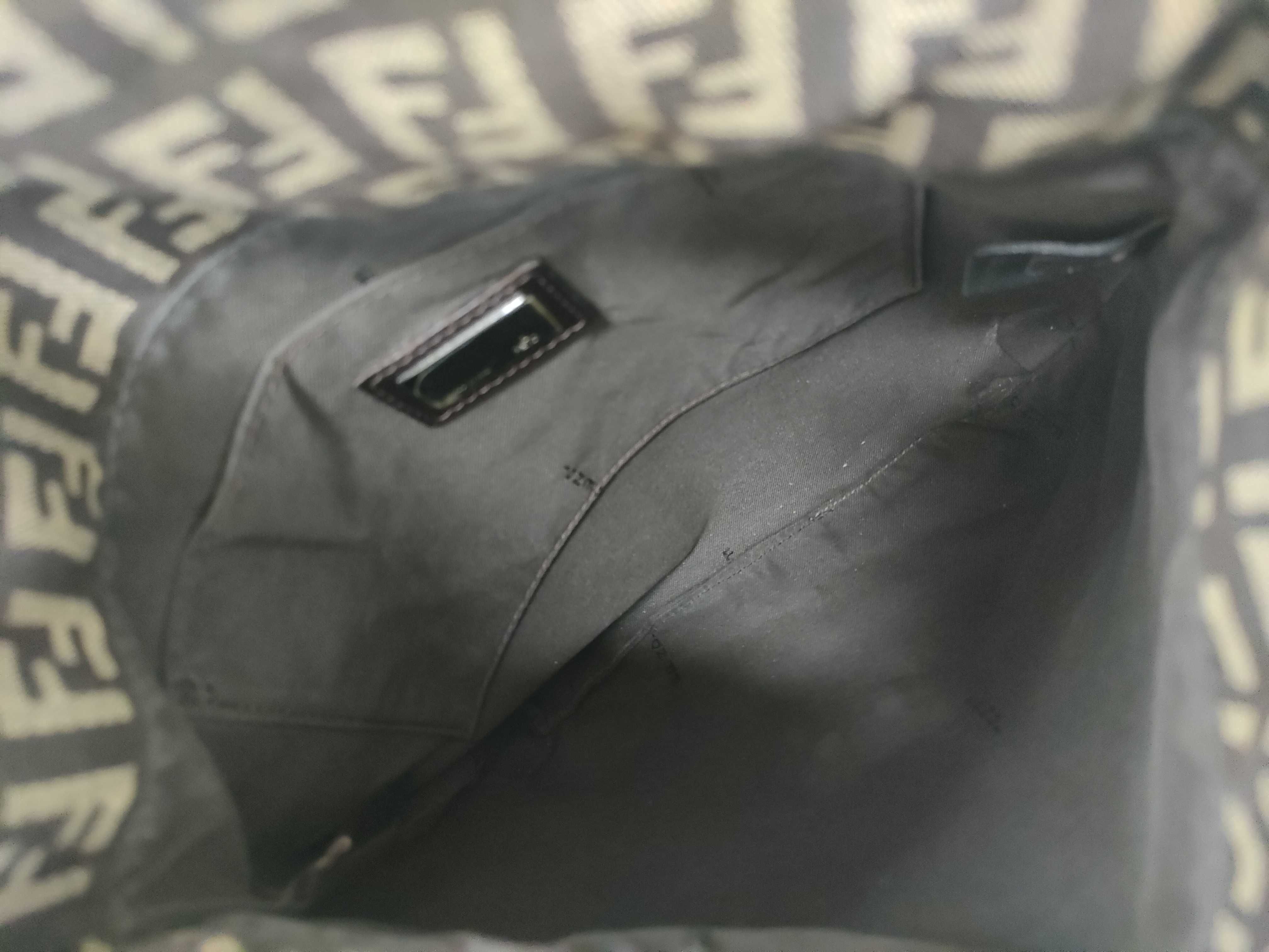 Zucca pattern Fendi Mamma Bucket shoulder bag, no wear on edges, no tears. — view 9