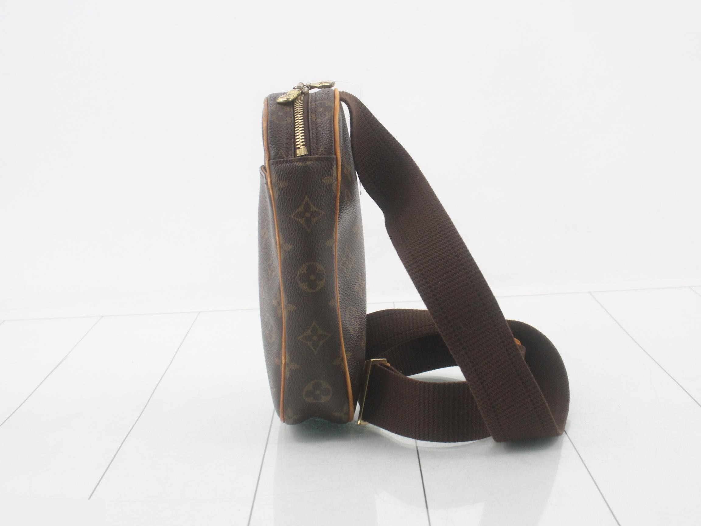 Pochette Gange — view 3