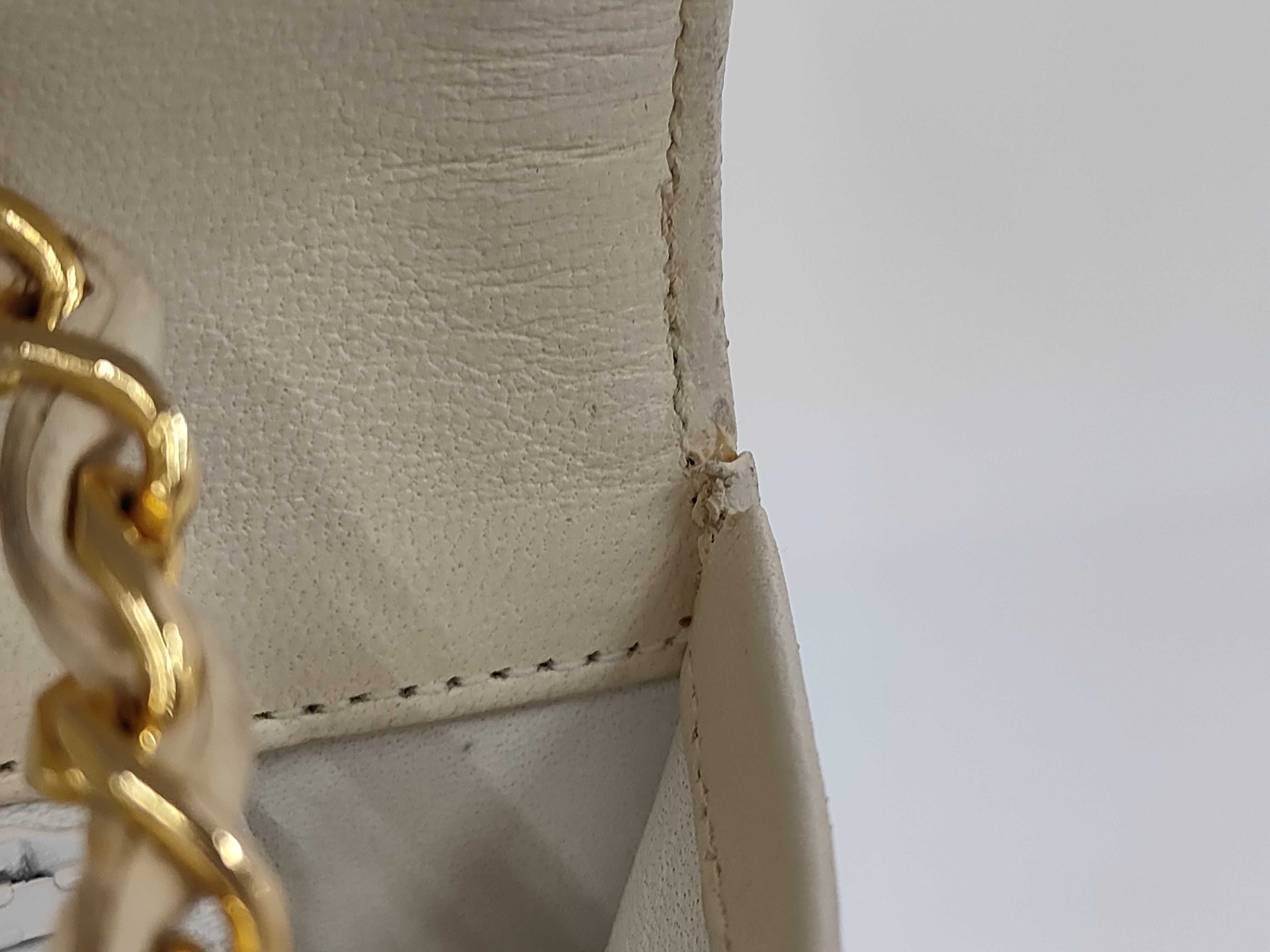 Matelassé Chain Shoulder Bag, Lambskin, White and Gold — view 13