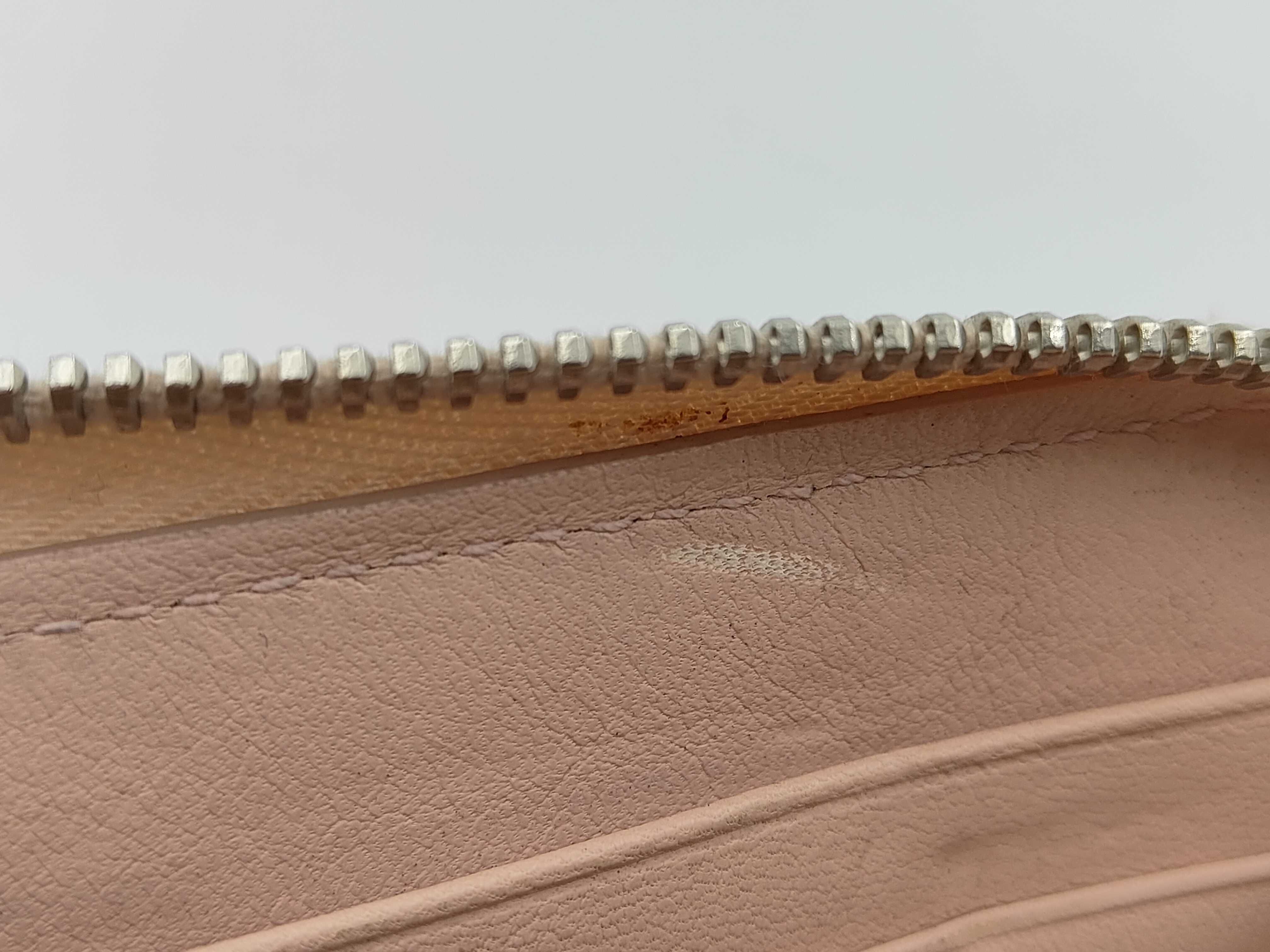pink wallet — view 7