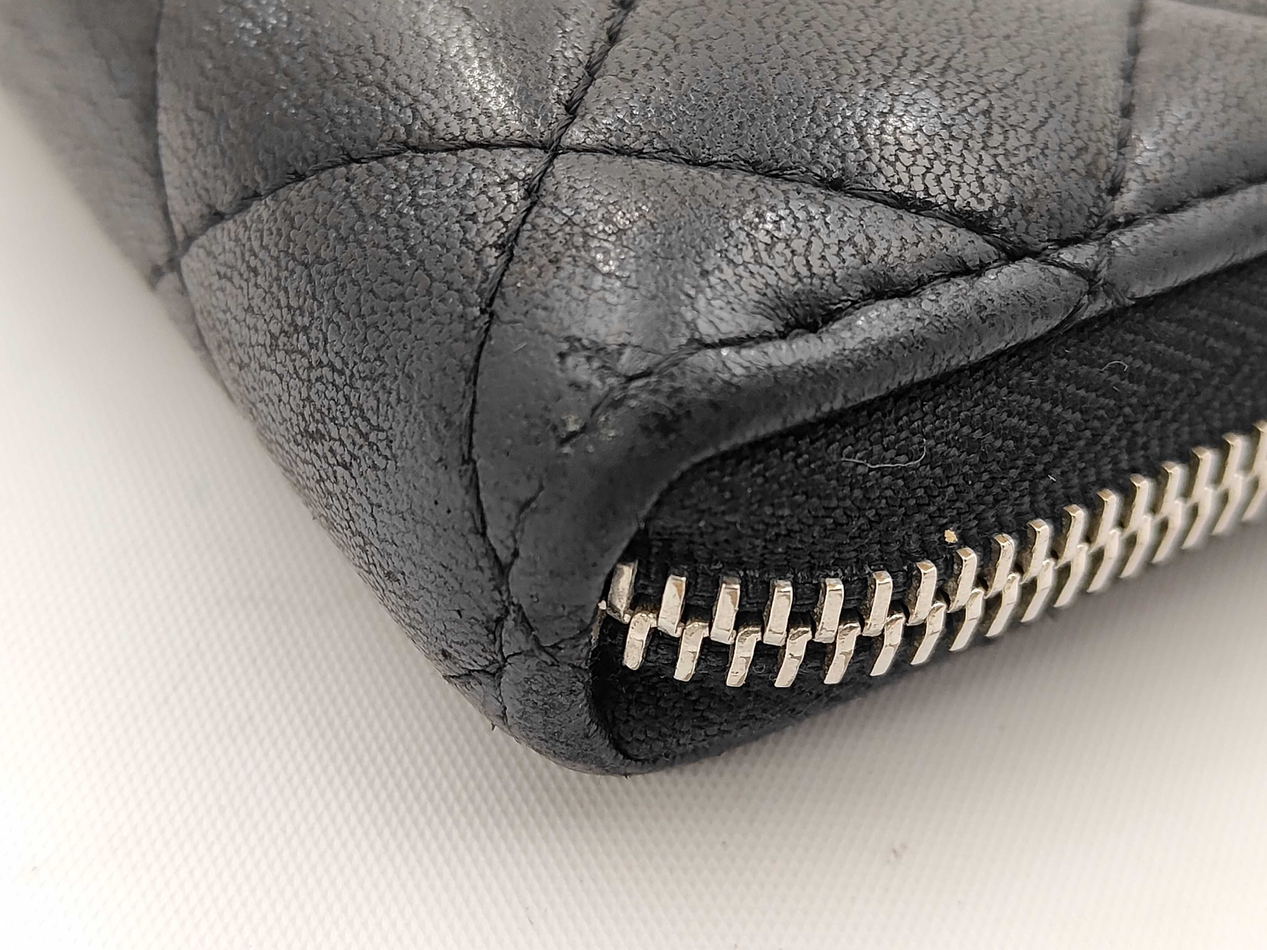 Matelassé Lambskin Round Zipper Wallet with Coco Mark Seal (Serial Number 24) - Gift Item, Other Accessories — view 3