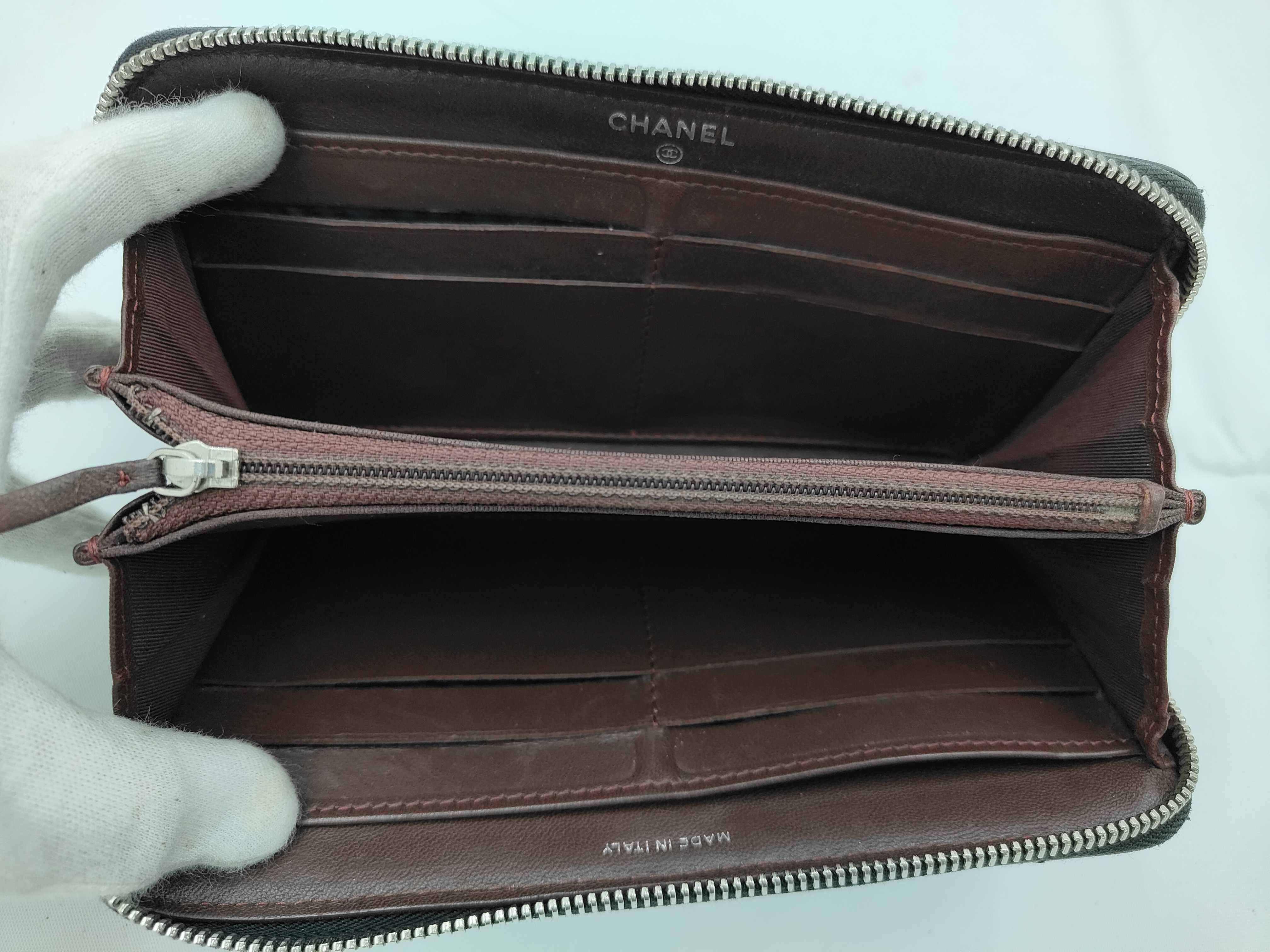 Matelassé Lambskin Round Zipper Wallet with Coco Mark Seal (Serial Number 24) - Gift Item, Other Accessories — view 4