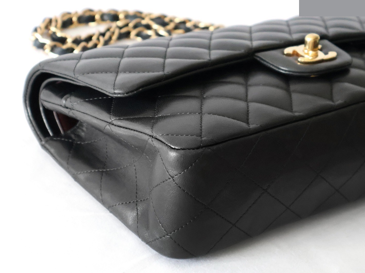 Matelassé 25 Lambskin Double Flap Double Chain Shoulder Bag, Black — view 3