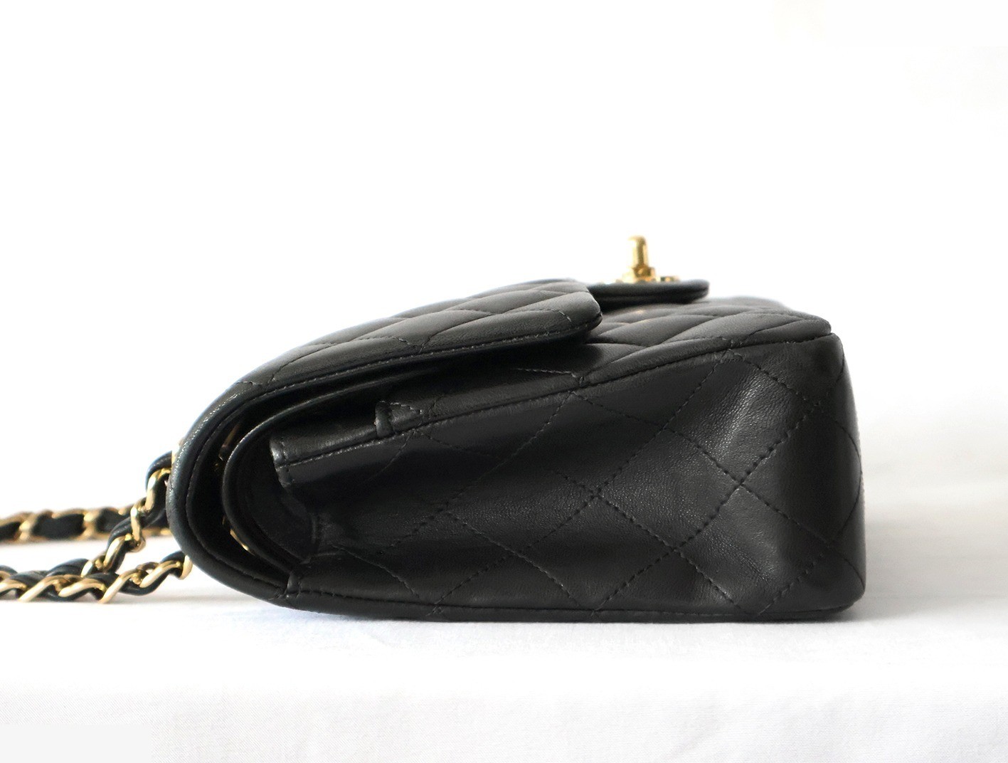 Matelassé 25 Lambskin Double Flap Double Chain Shoulder Bag, Black — view 6