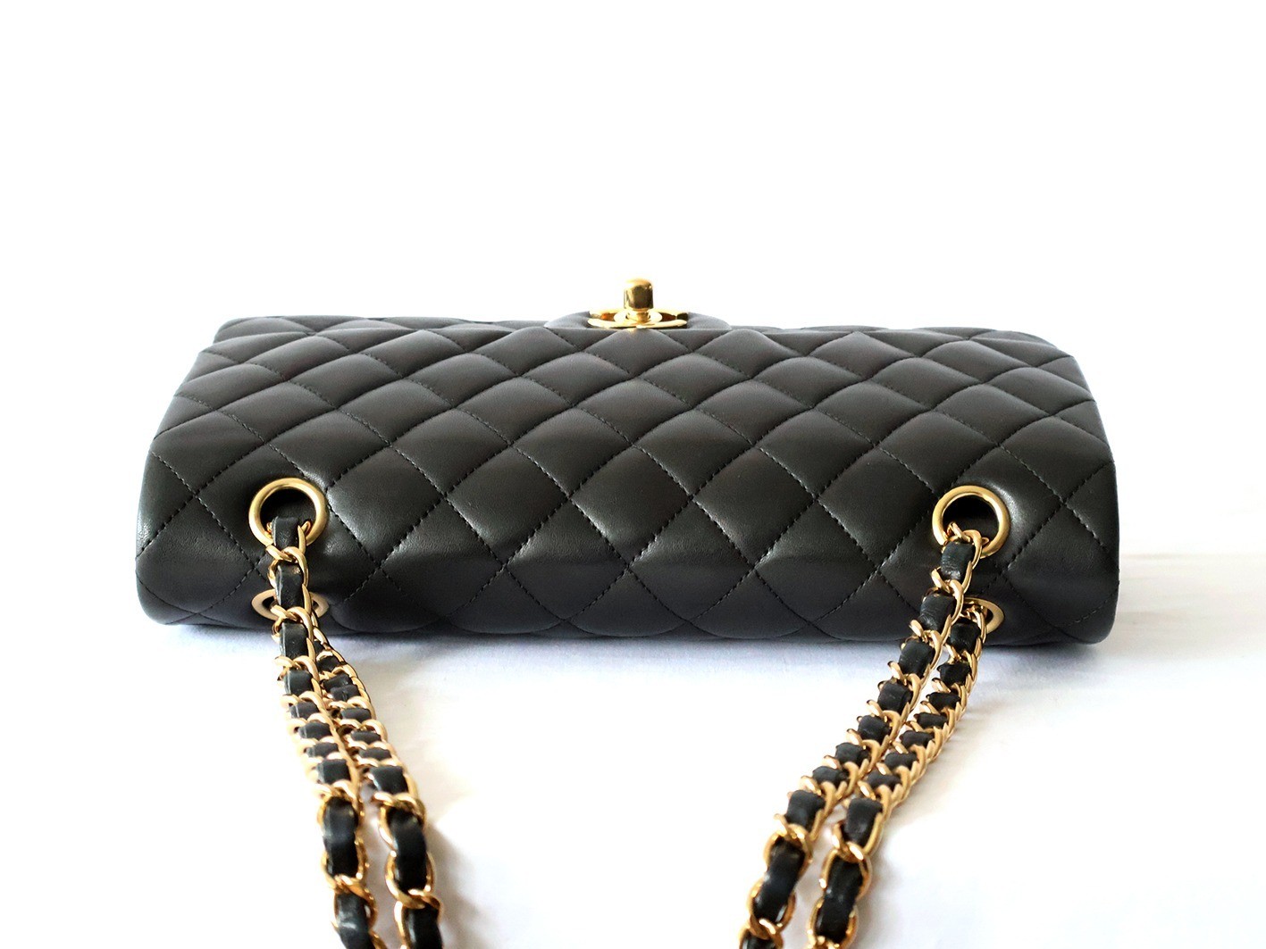 Matelassé 25 Lambskin Double Flap Double Chain Shoulder Bag, Black — view 8
