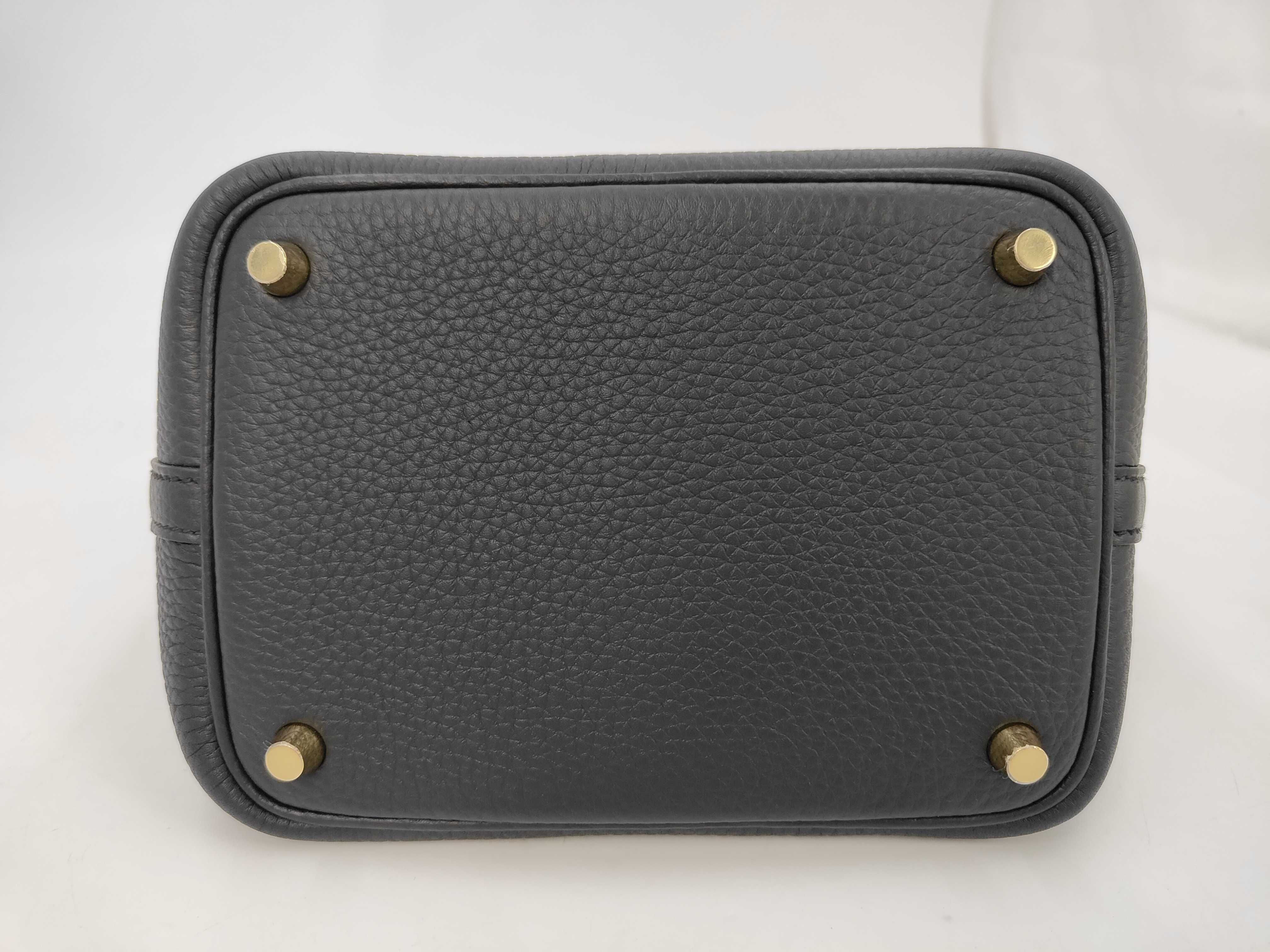 Picotin Lock 18 PM Taurillon Clemence Leather Handbag, Black with Gold Hardware, G Stamp — view 7