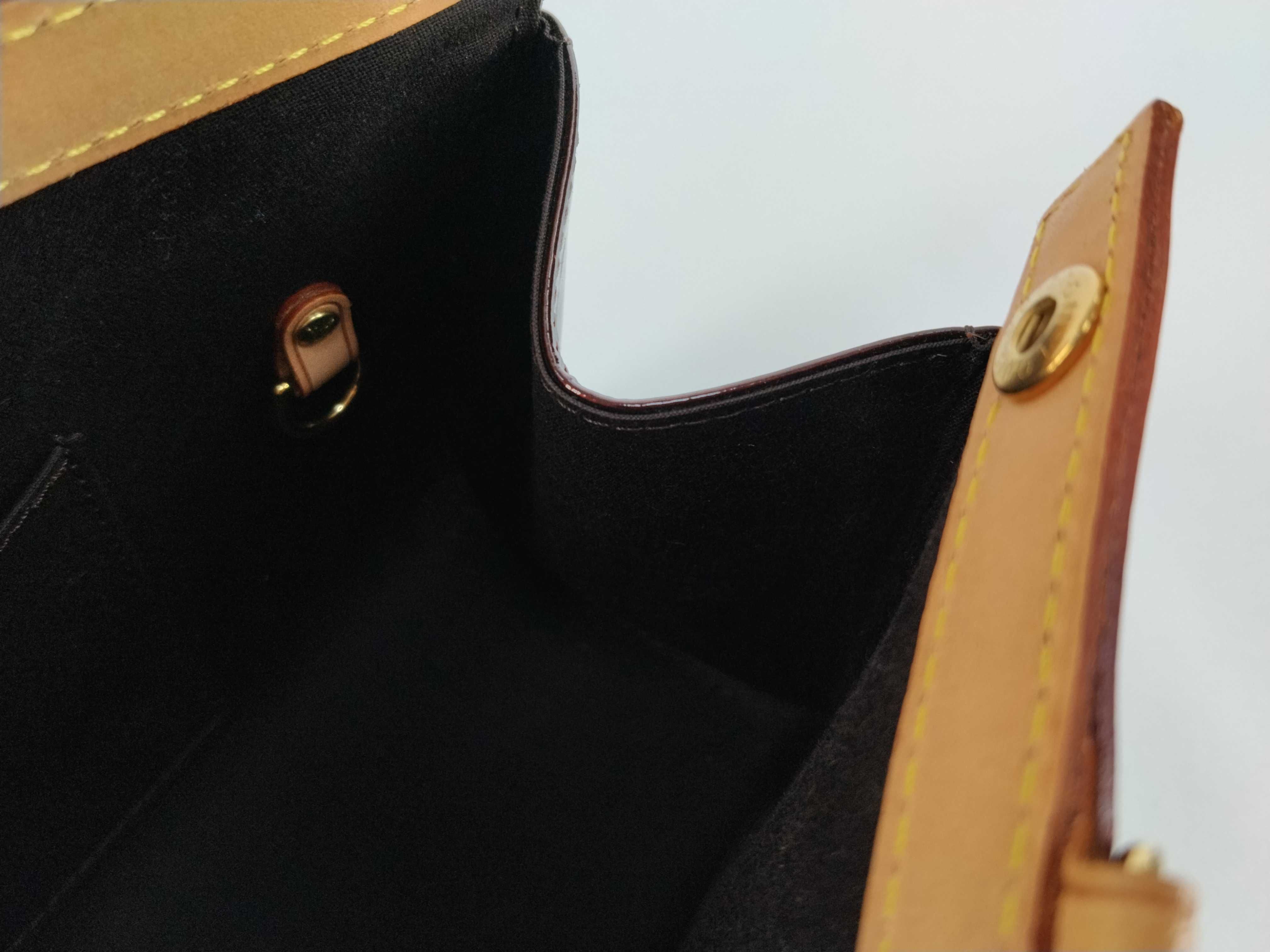 Vernis Roxbury Drive M91995 Amarante Vernis Handbag — view 9