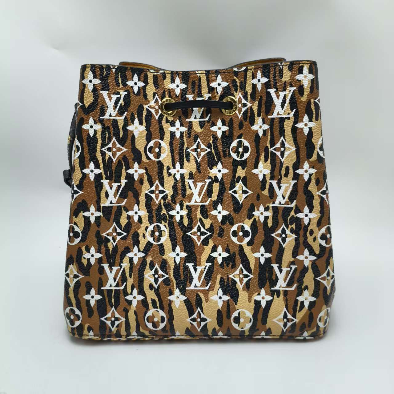 【*Shipped from: China*】LOUIS VUITTON Noe Neo PU Shoulder Bag — view 2
