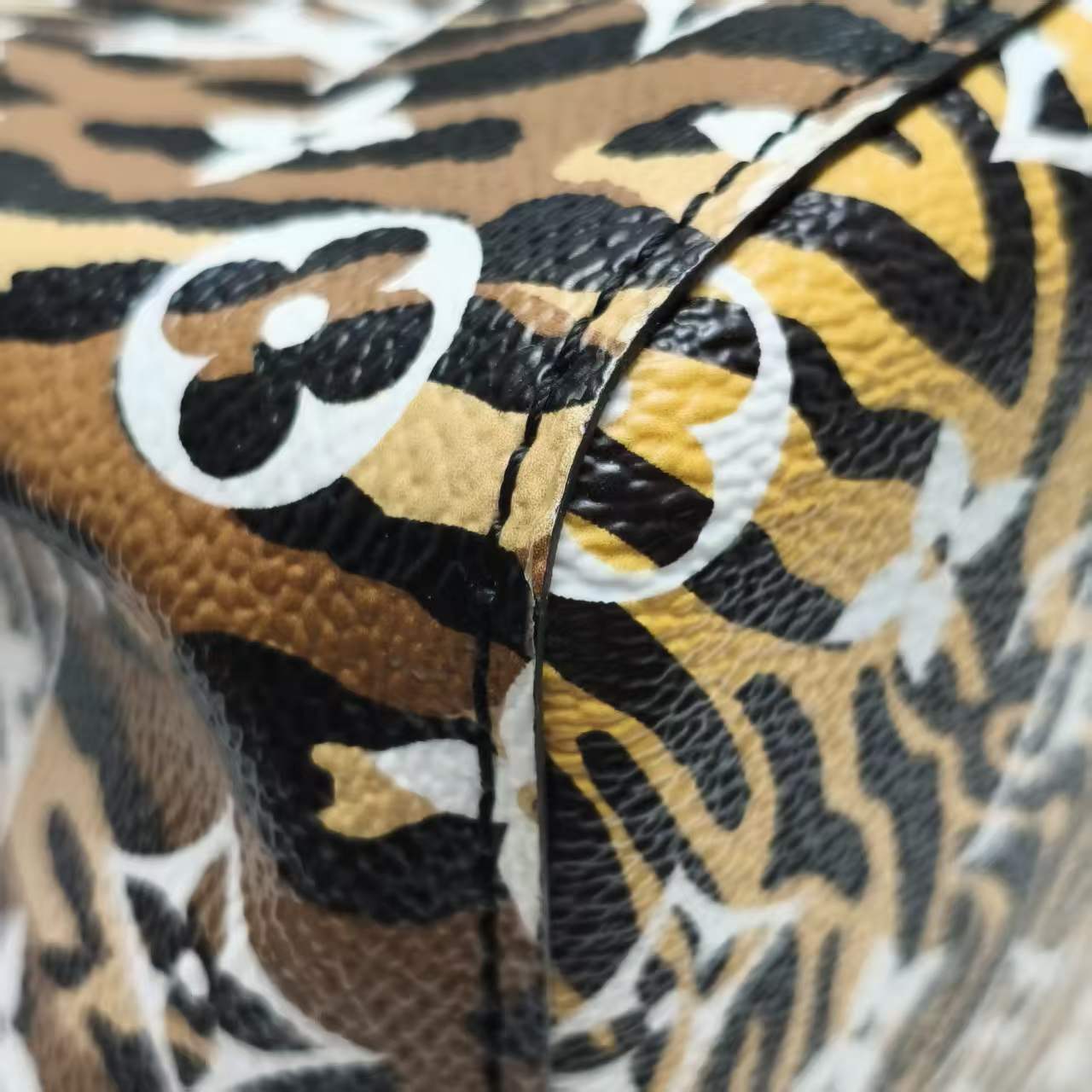【*Shipped from: China*】LOUIS VUITTON Noe Neo PU Shoulder Bag — view 13