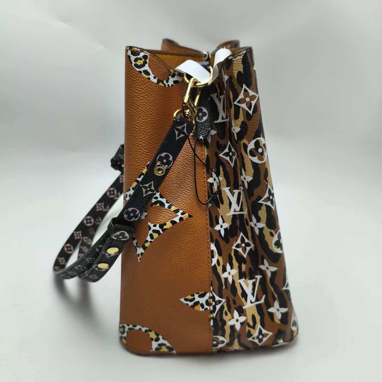 【*Shipped from: China*】LOUIS VUITTON Noe Neo PU Shoulder Bag — view 4
