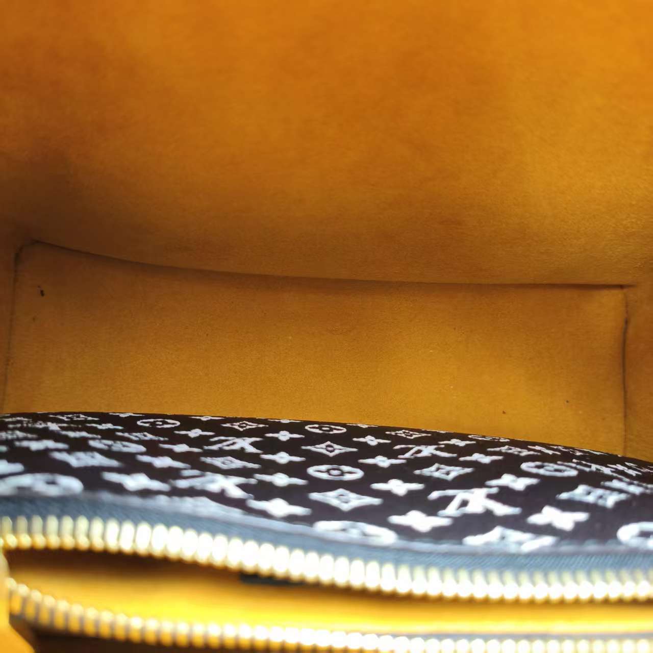 【*Shipped from: China*】LOUIS VUITTON Noe Neo PU Shoulder Bag — view 9