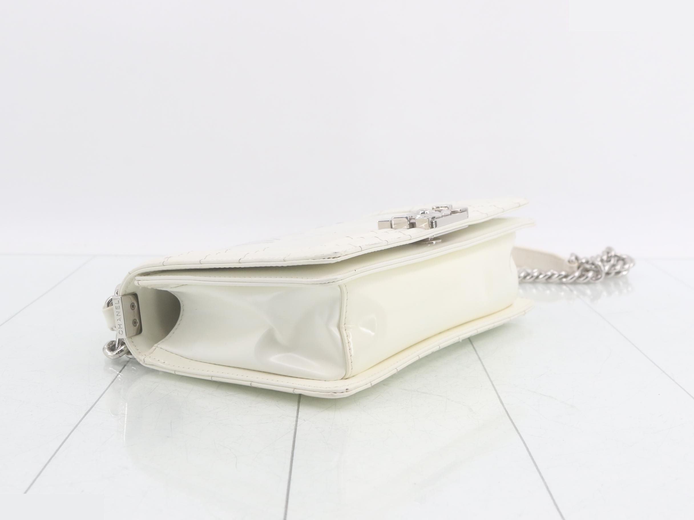 Boy Chanel Chain Shoulder Bag — view 5