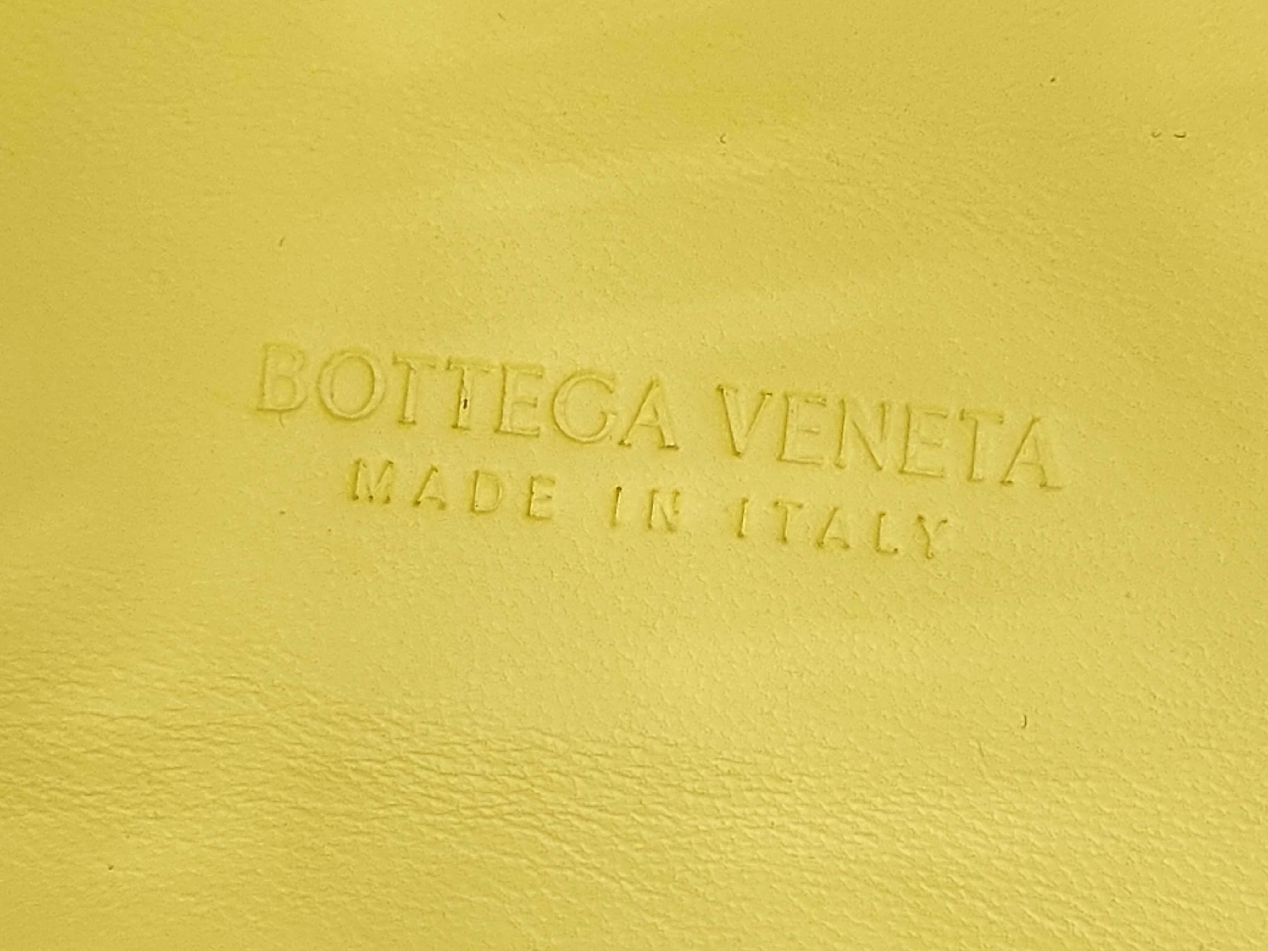 Maxi Intrecciato Mini Arco 2-Way Handbag — view 10