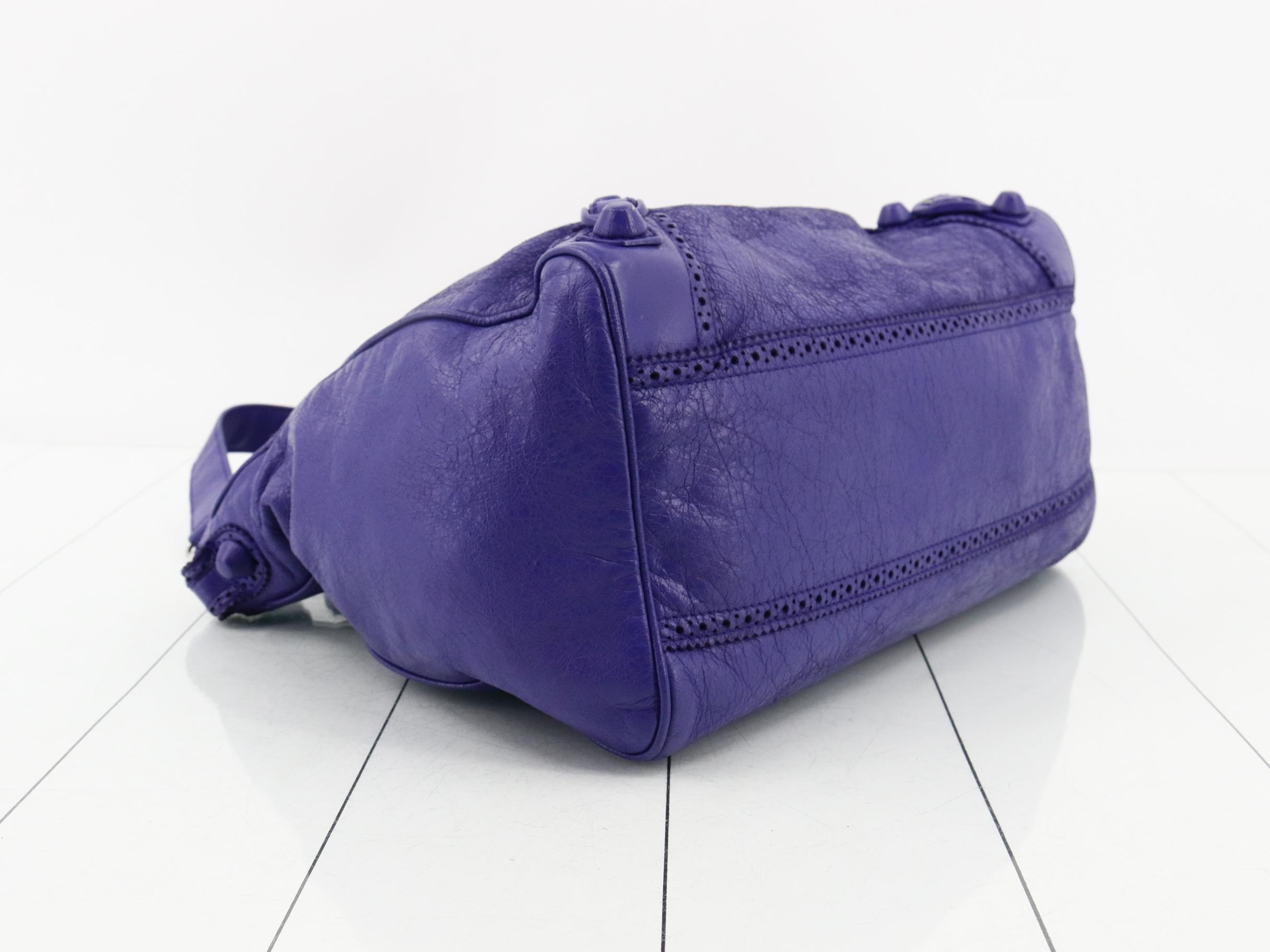 The City Shoulder Bag — view 5