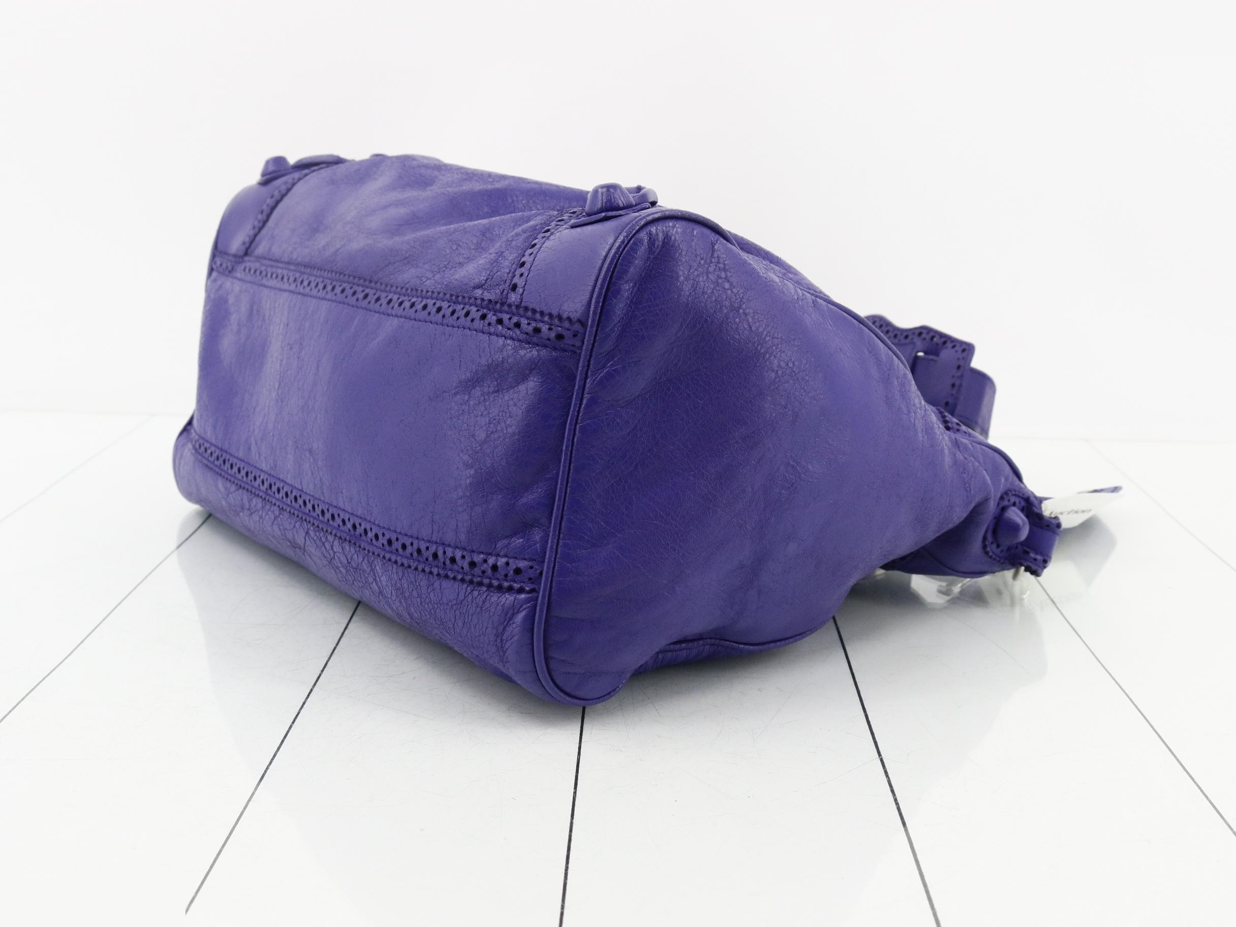 The City Shoulder Bag — view 6