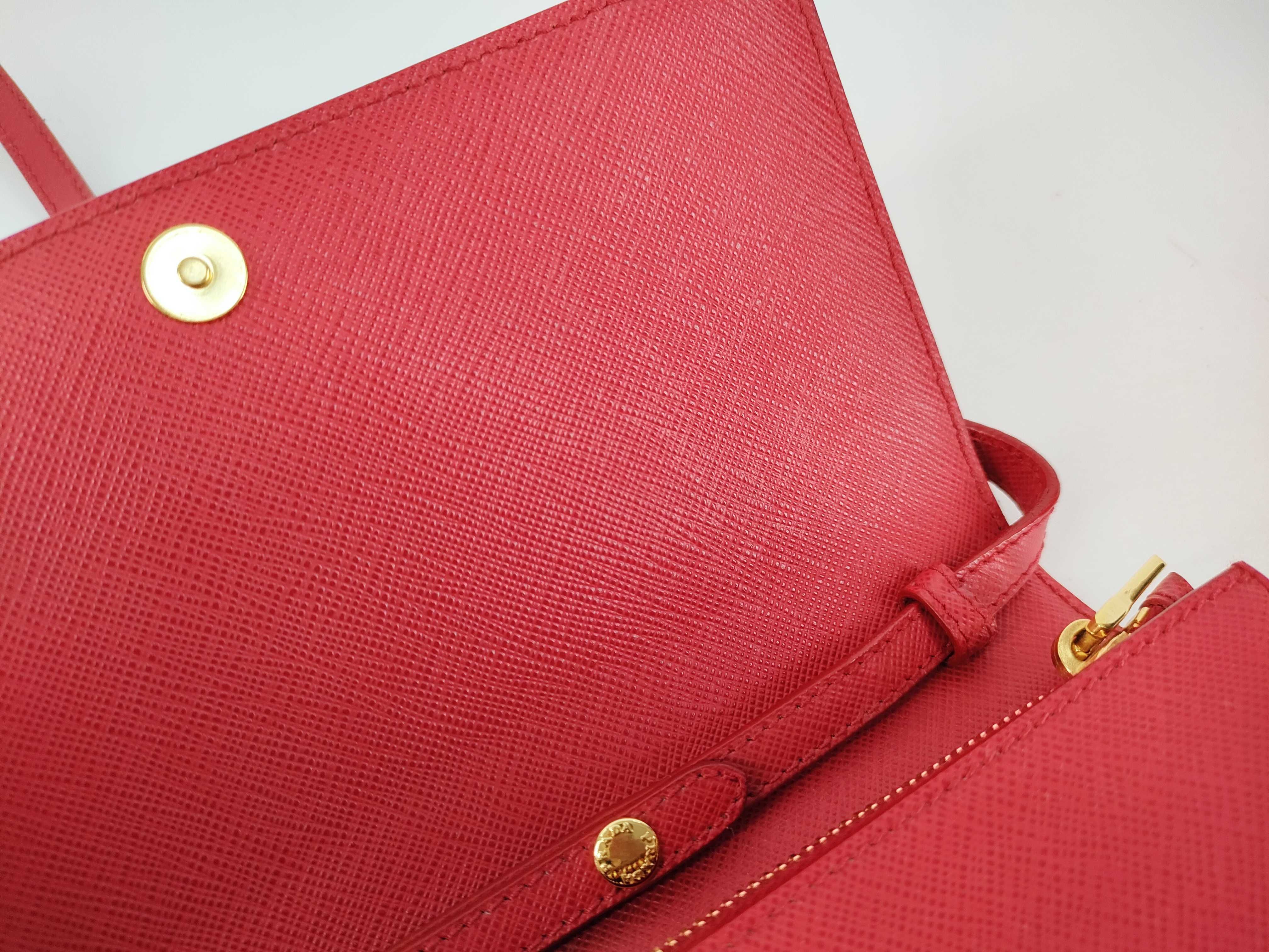 Saffiano Leather Shoulder Wallet Red Shoulder Bag — view 9