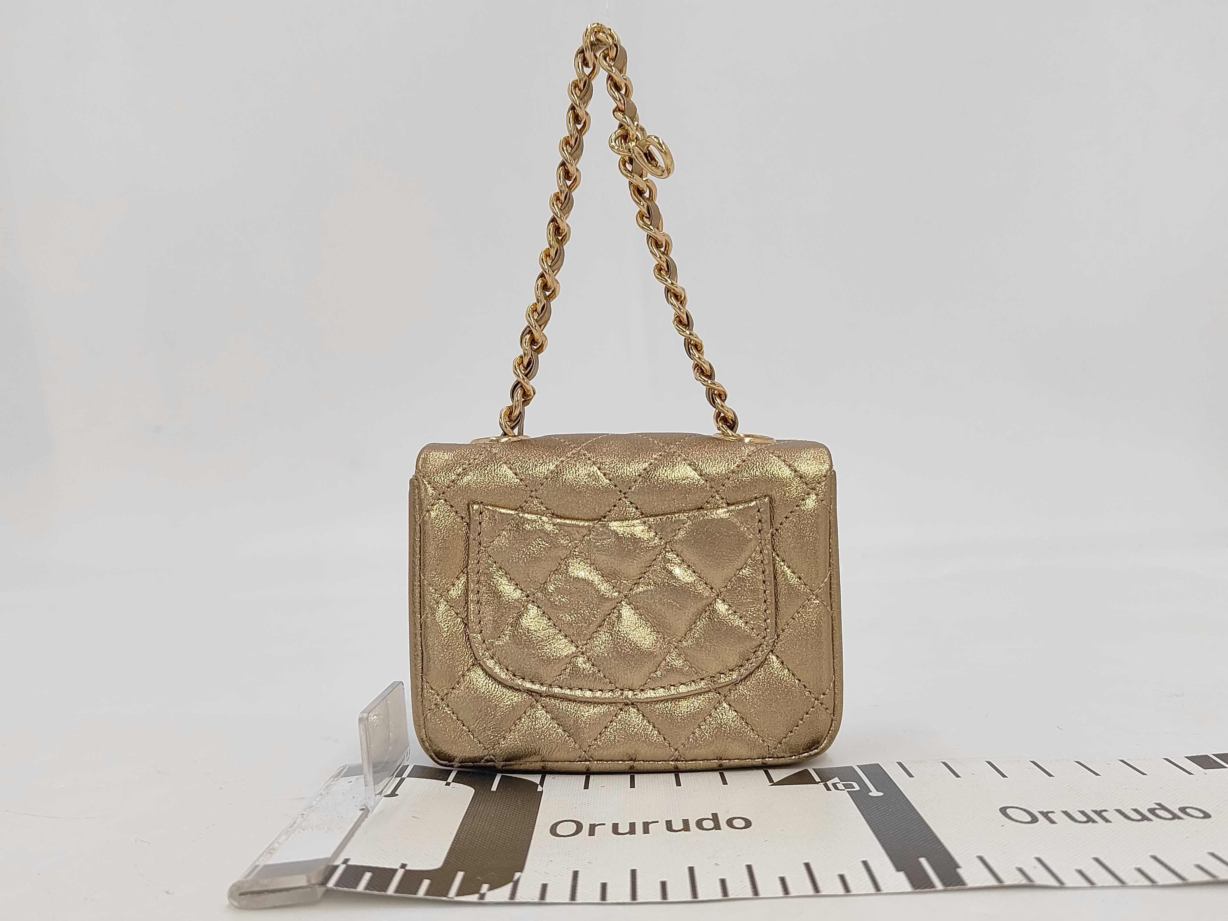 Lambskin Matelassé Gold Shoulder Bag (Serial Number 5) — view 2