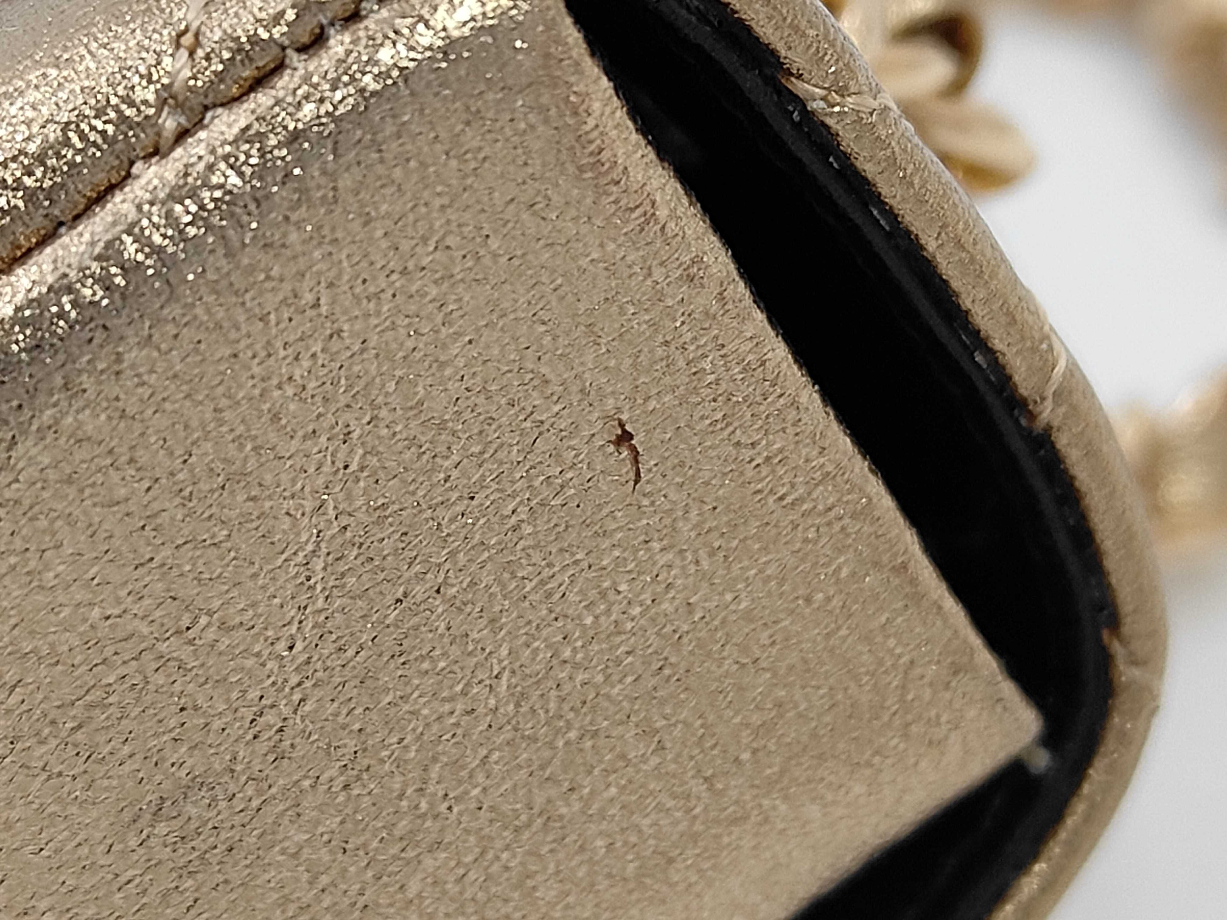 Lambskin Matelassé Gold Shoulder Bag (Serial Number 5) — view 15
