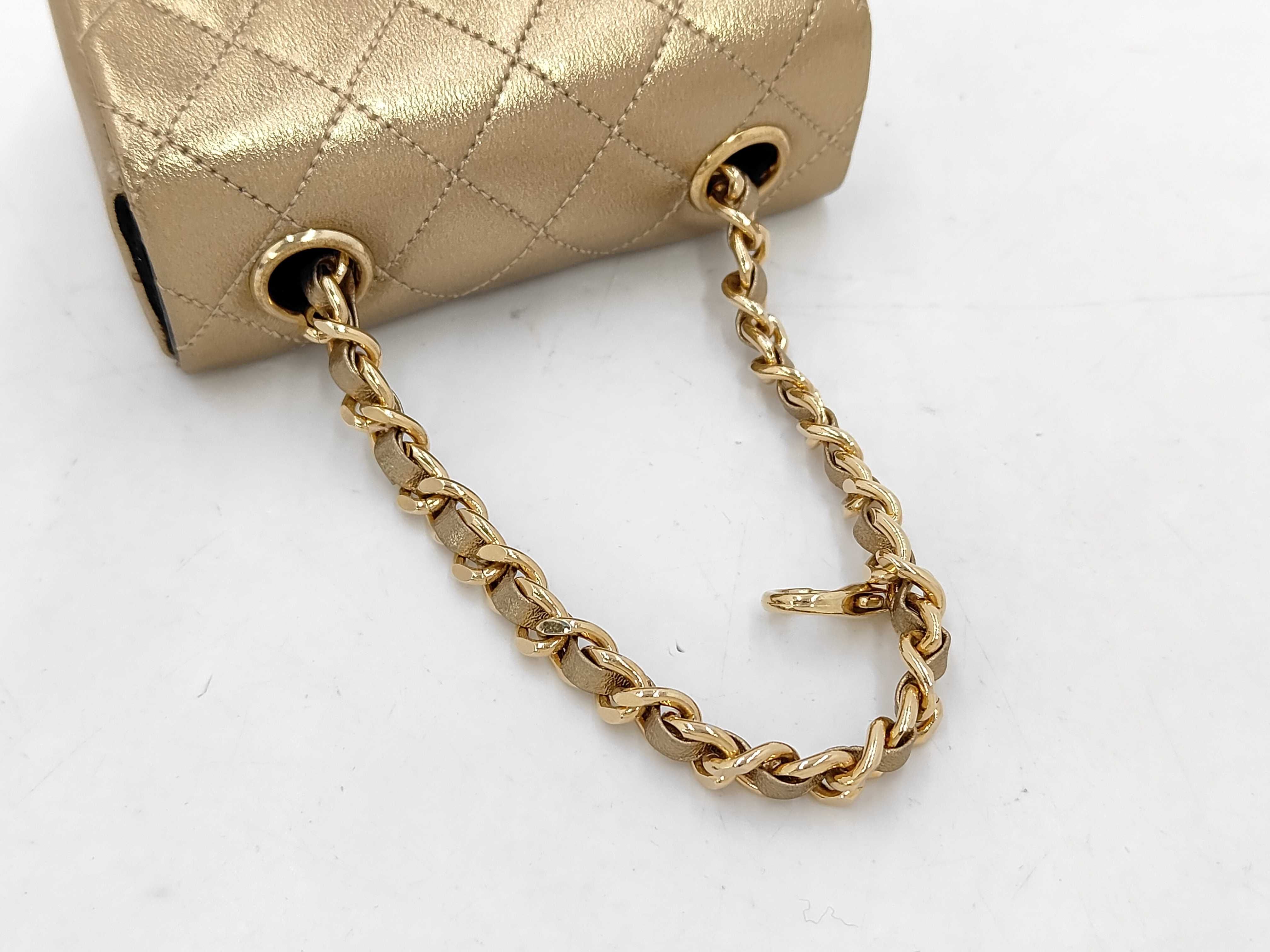 Lambskin Matelassé Gold Shoulder Bag (Serial Number 5) — view 3
