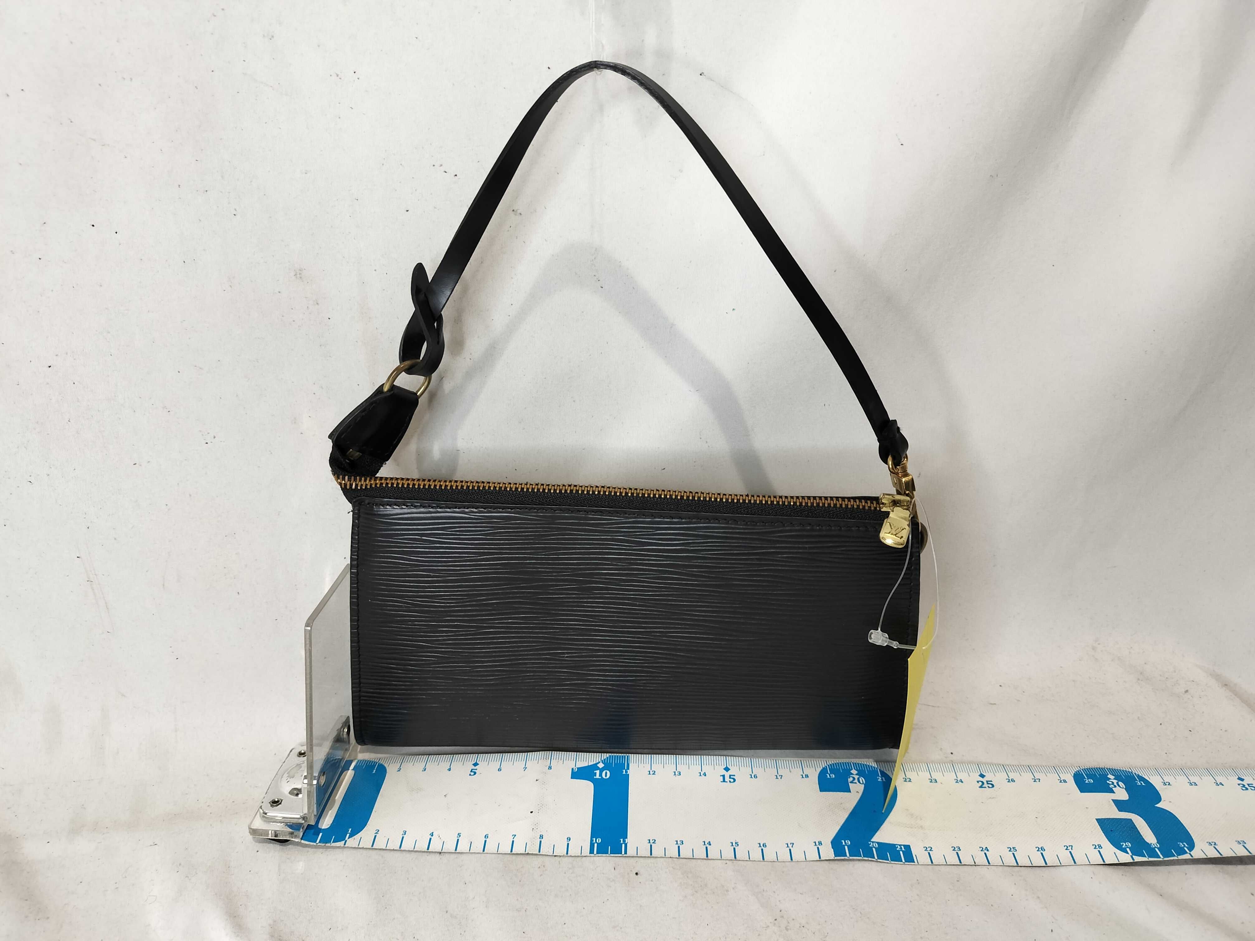 Epi Pochette Accessoires Pouch — view 2