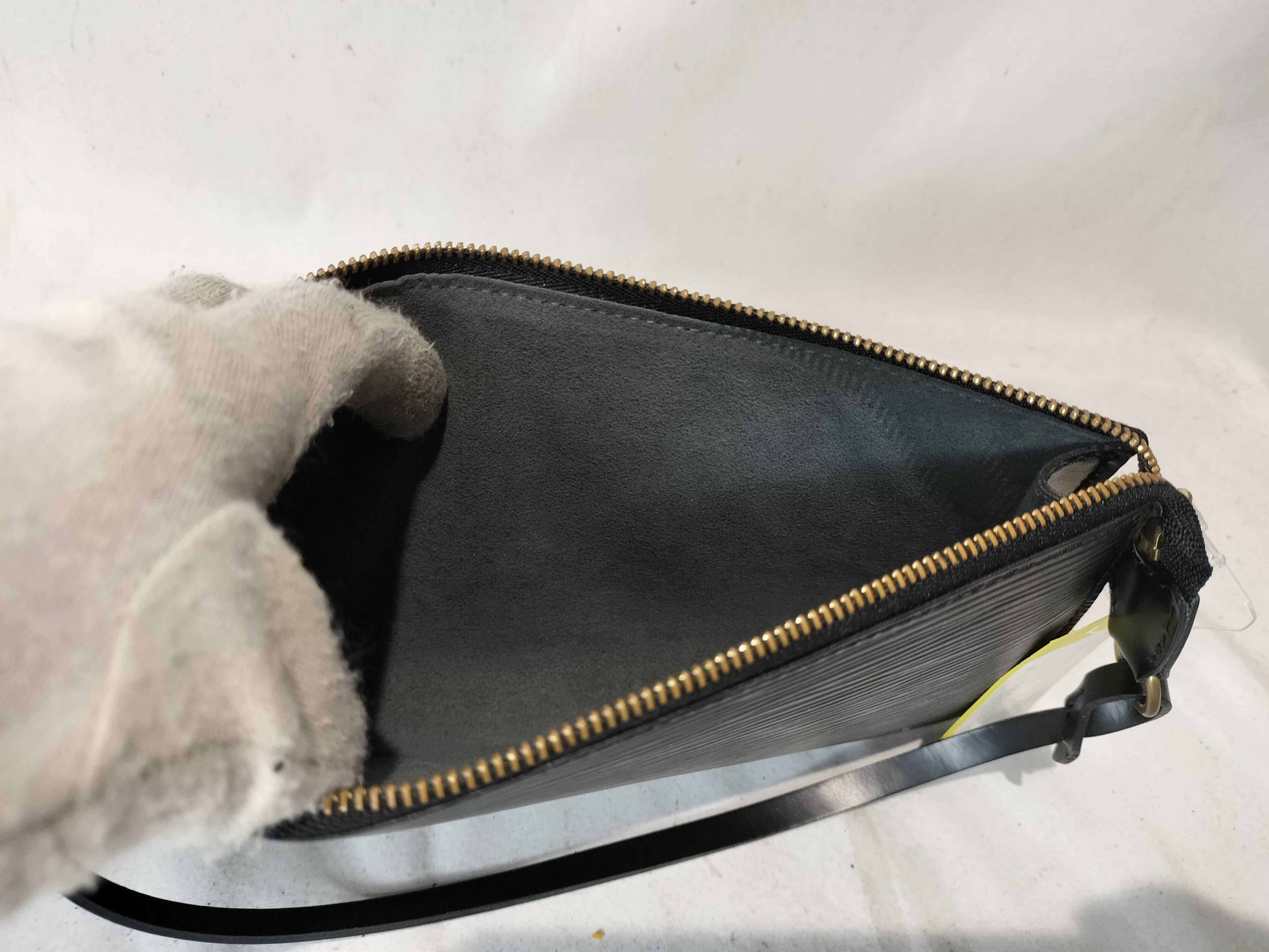Epi Pochette Accessoires Pouch — view 11