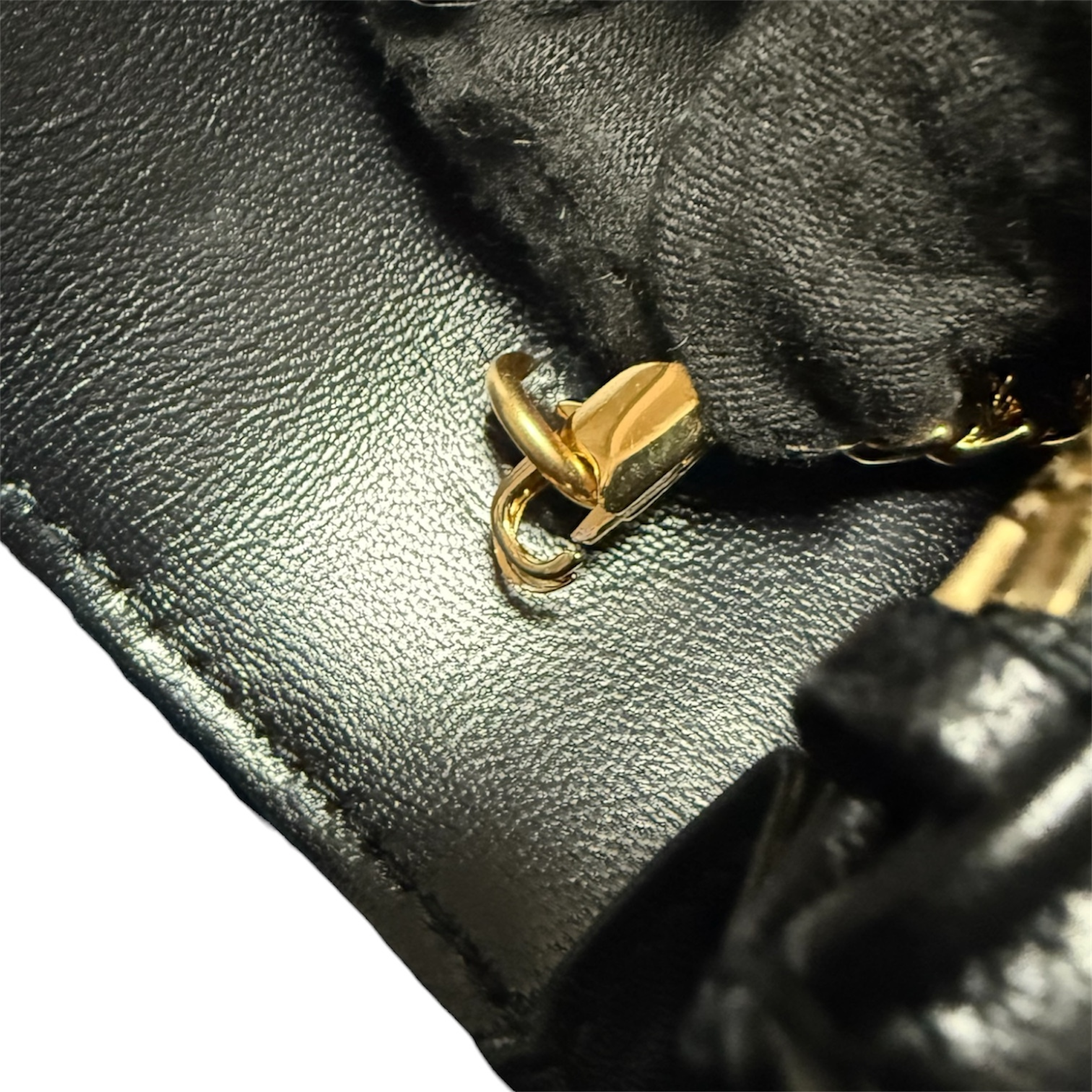 Cassandra Matelassé Envelope Chain Wallet Shoulder Bag — view 10