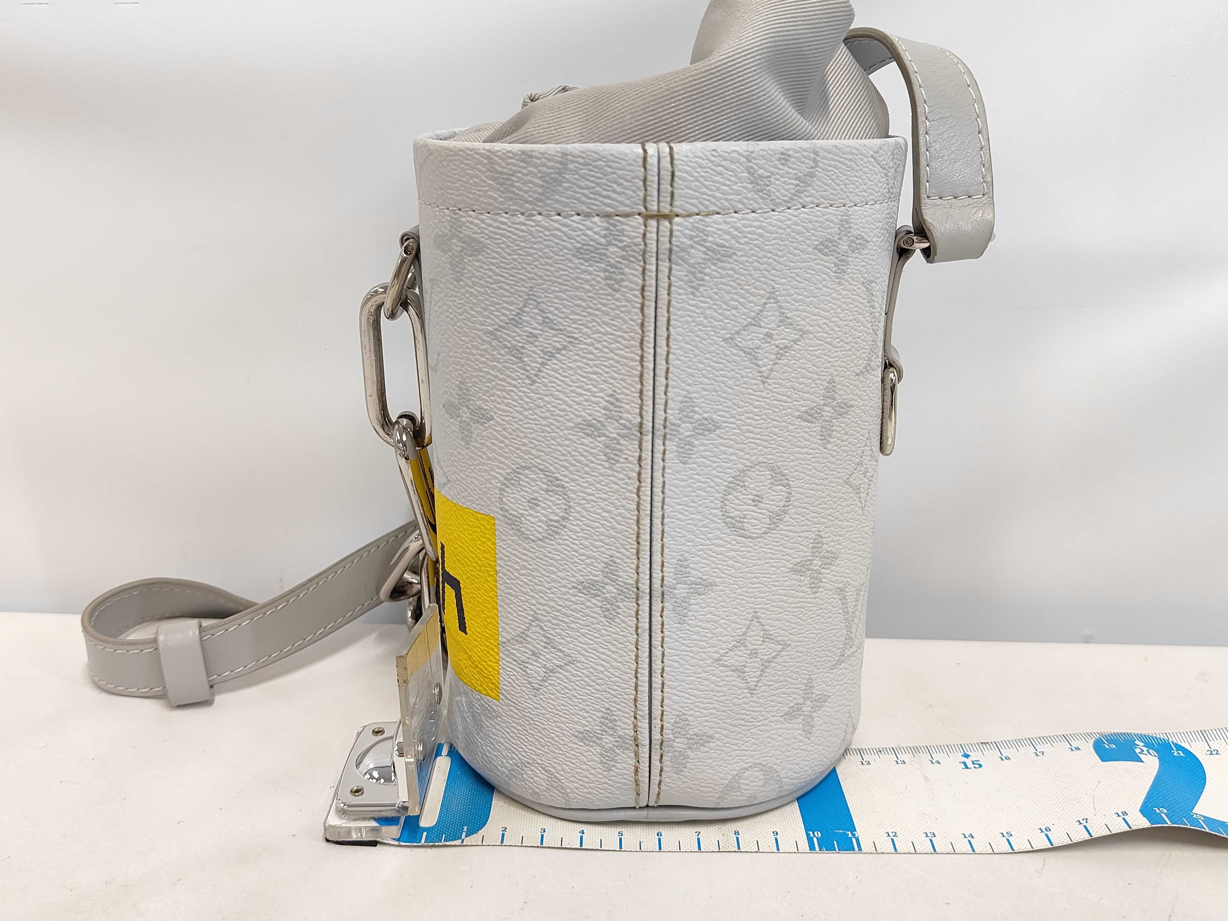 Chalk Sling Bag Shoulder Bag — view 2