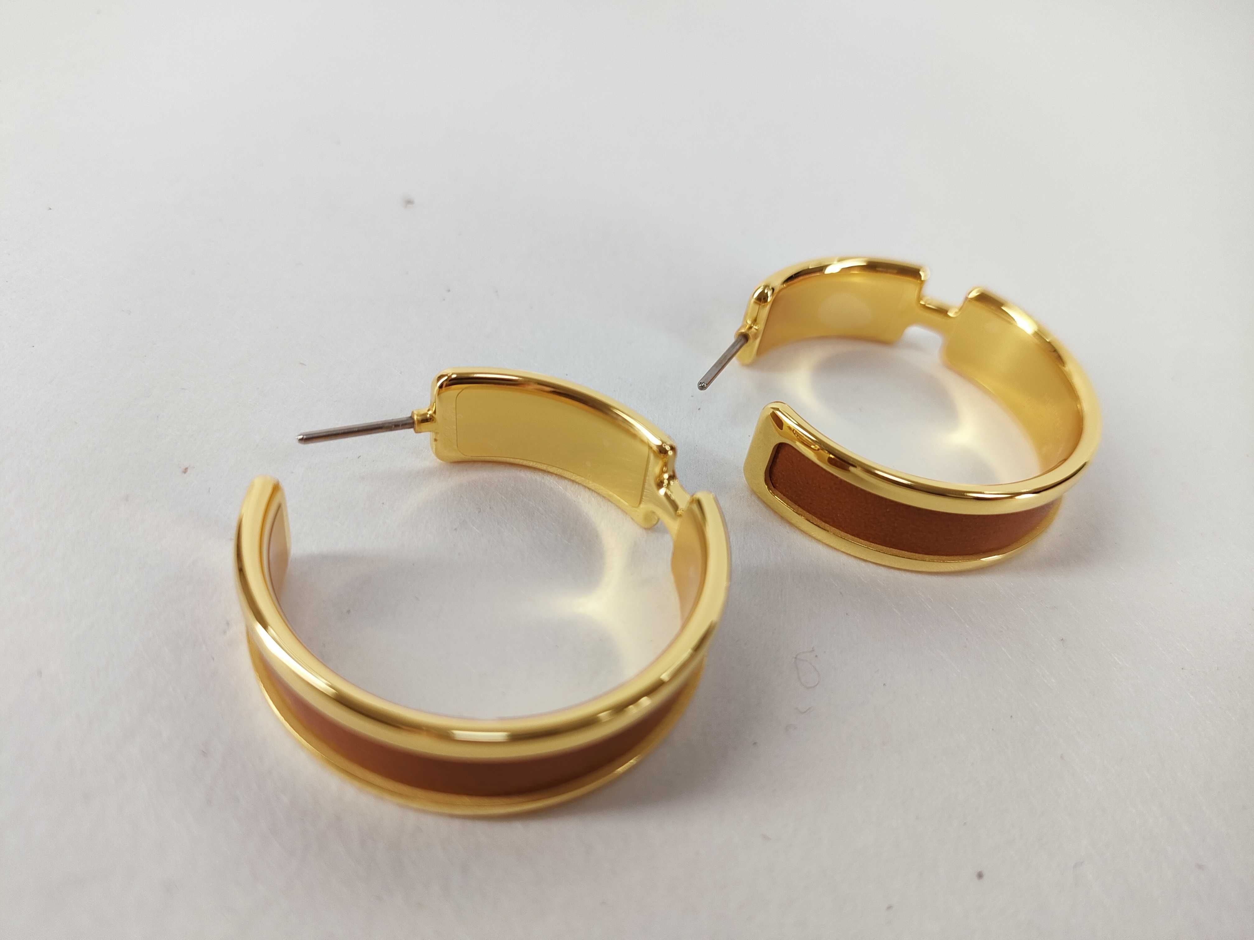 Olympe Hoop Earrings, GP x Leather, Yellow Gold x Gold Earrings — view 2