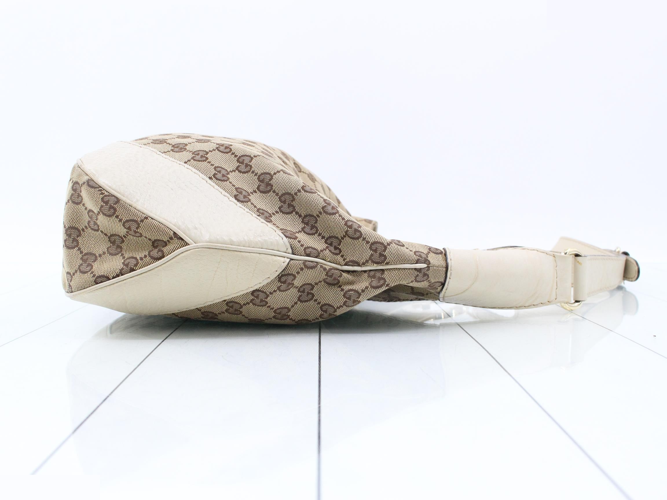 GG Canvas Shoulder Bag — view 3