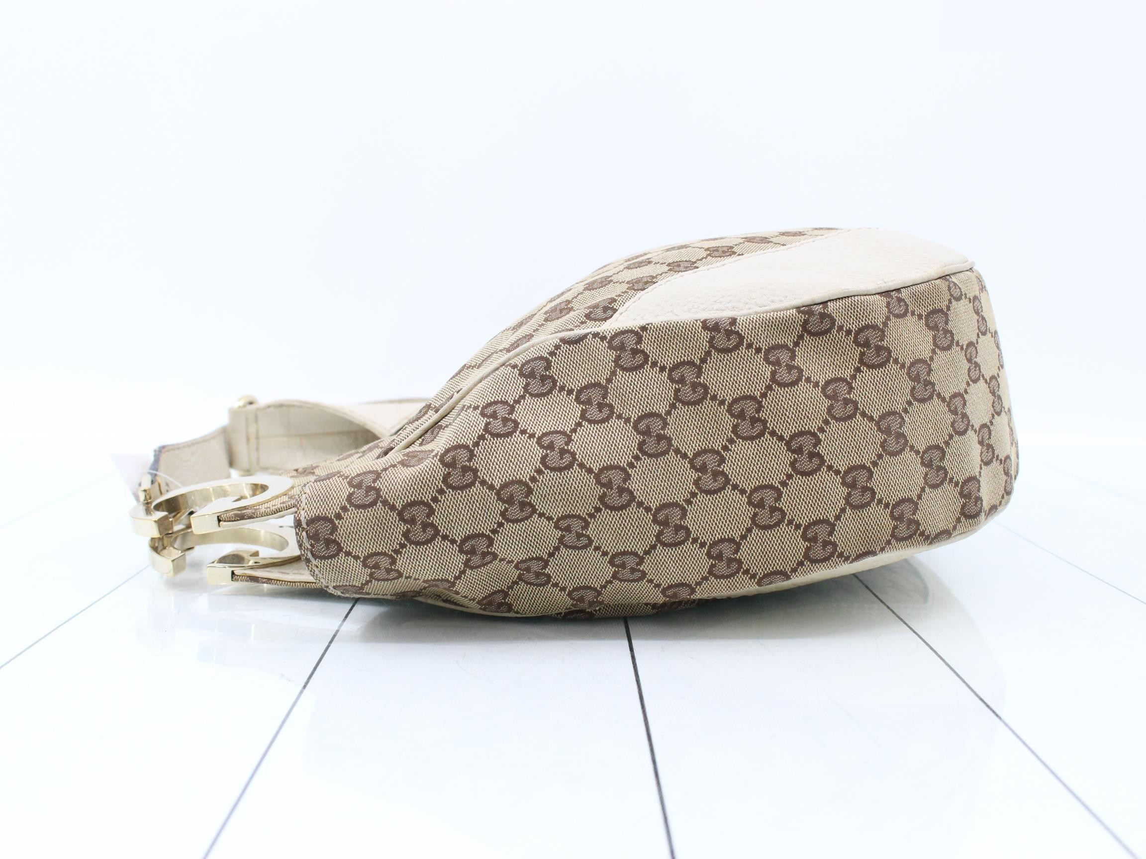 GG Canvas Shoulder Bag — view 4